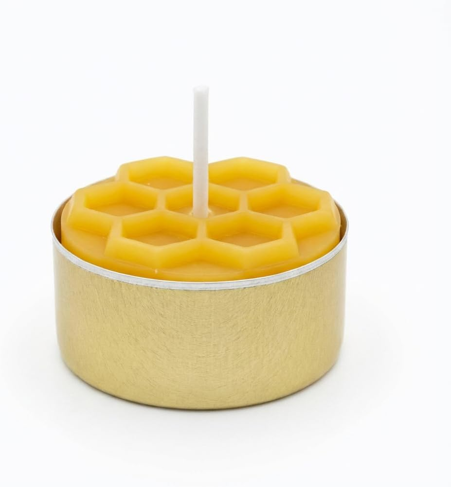 22 X Honeycomb Beeswax Tea Lights - 100% Natural Beeswax - Handmade in Germany - Warm, Quiet Candlelight - in Gold Aluminium Bowls image number 2
