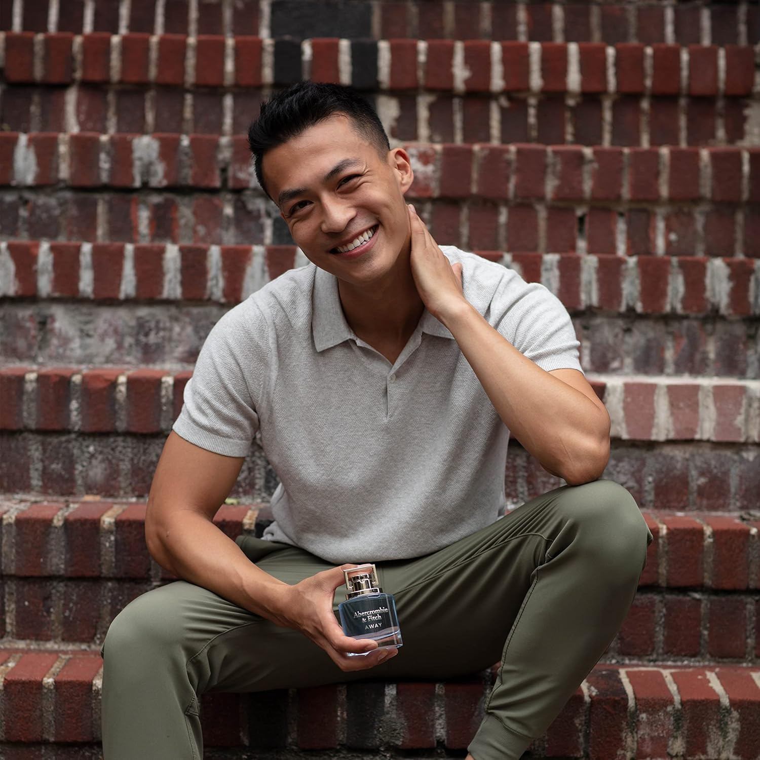 Abercrombie and Fitch Away Eau De Toilette Spray for Men 100 Ml image number 3