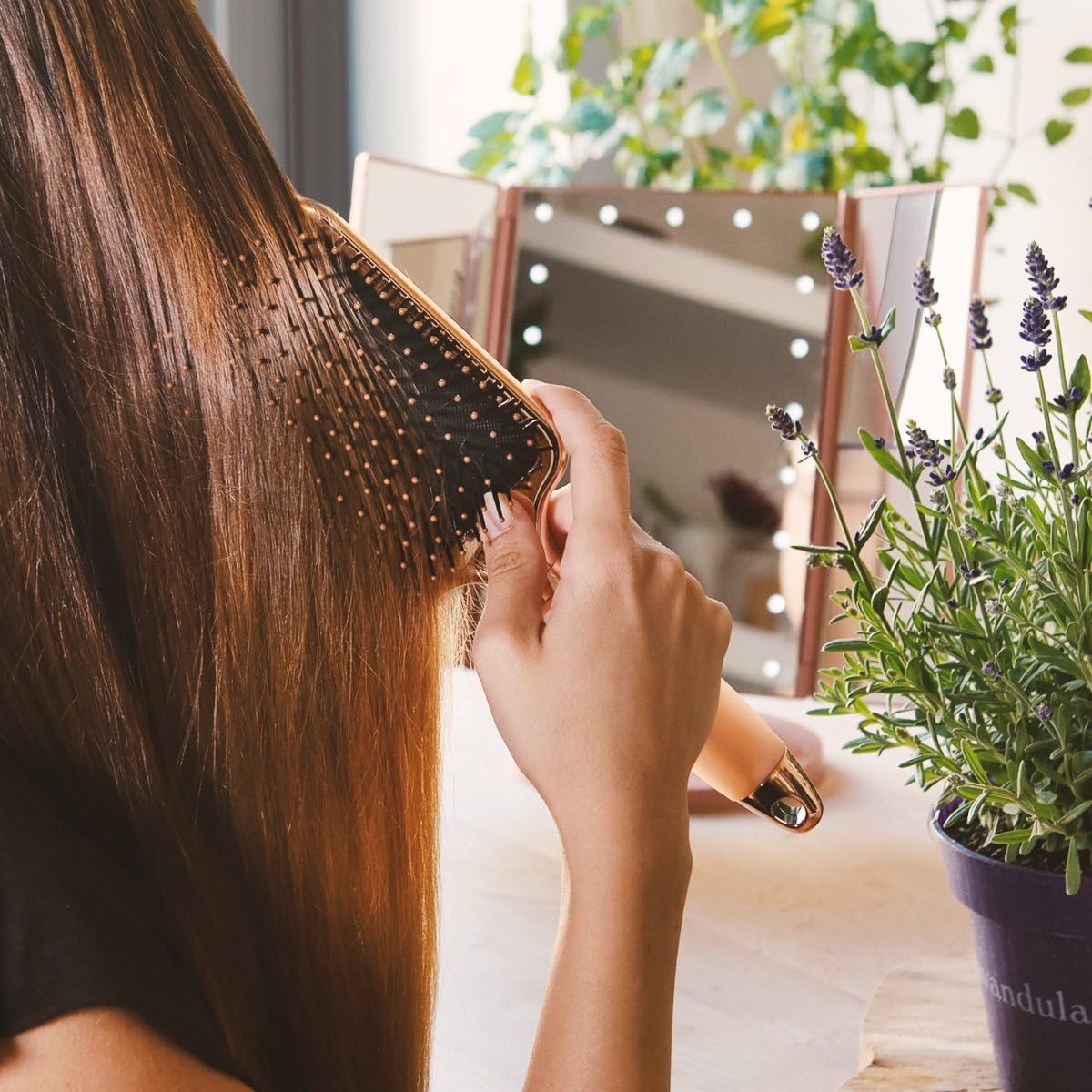 Navaris Paddle Brush Large Detangling Styling Hairbrush for All Hair Types with Conforming Comfort Gel Handle Metallic Rose Gold image number 3