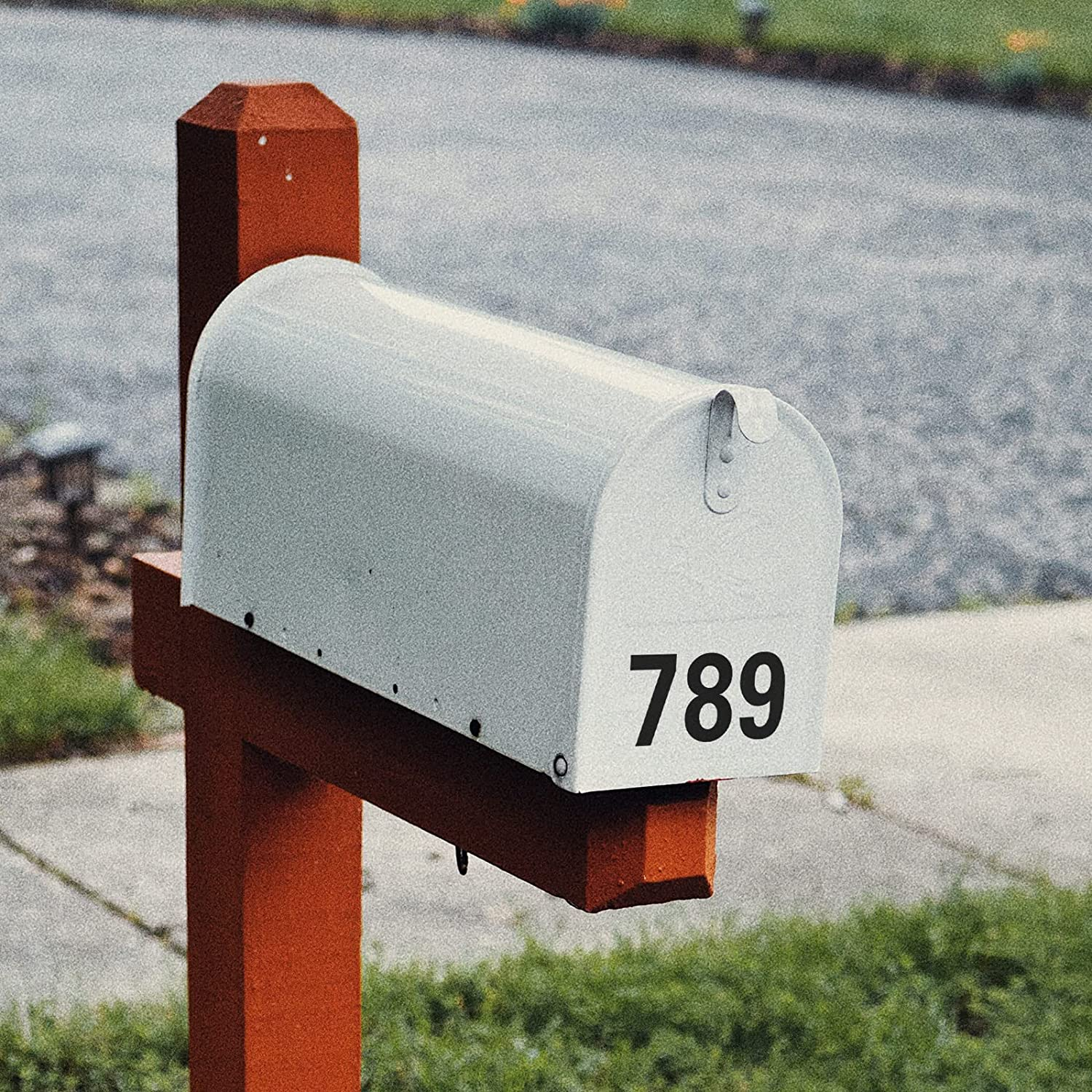 SAVITA 30Pcs 4 Inch Reflective Numbers Sticker, 0-9 Reflective Mailbox Numbers Sticker Water and Oil Proof Self Adhesive Reflective Numbers Decal for outside Signs Door Window Cars Address (Black) - Silver image number 5