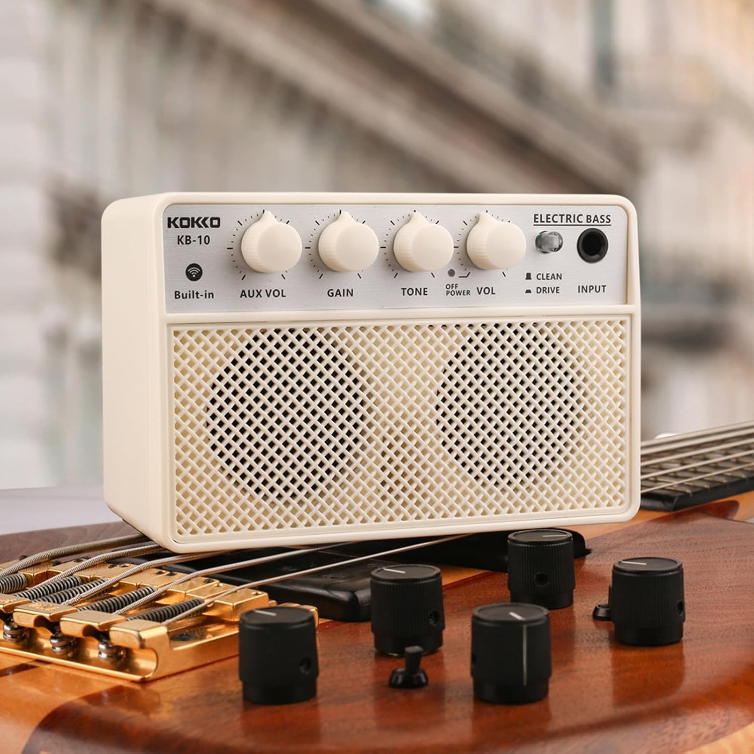 10W Small Electric Bass Amp Portable Bass Guitar Practice Speaker for Daily Practice Street Performances Rechargeable Portable O Supports Bt/Headphone Connection 6.35Mm Interface Plug And image number 1