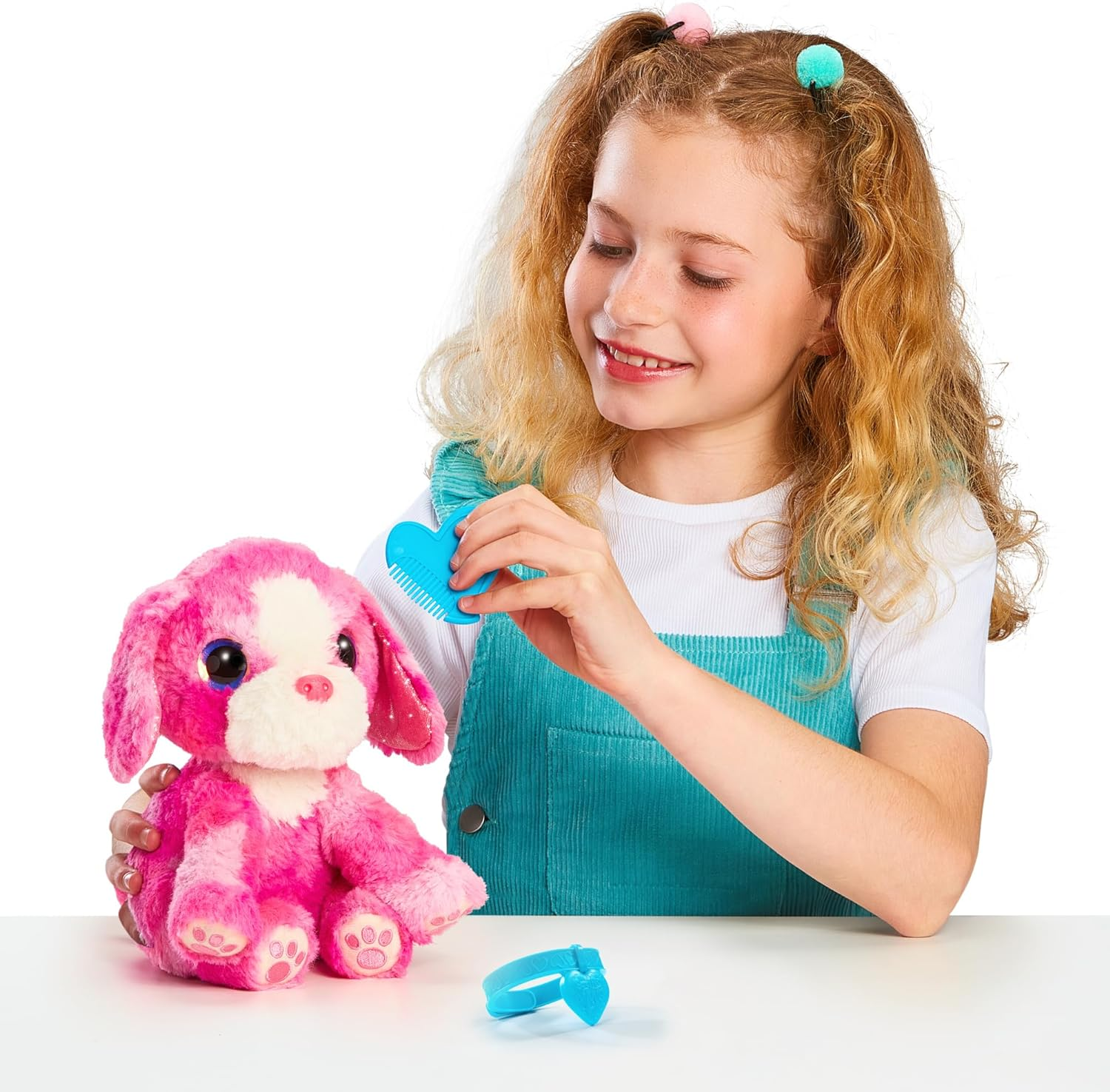 Little Live Pets Scruff a Luvs Neon Pets Mystery Animal Reveal. Wash, Groom and Rescue a Cute Neon Colored Plush Pet. Styles May Vary. Who Will You Rescue? image number 5