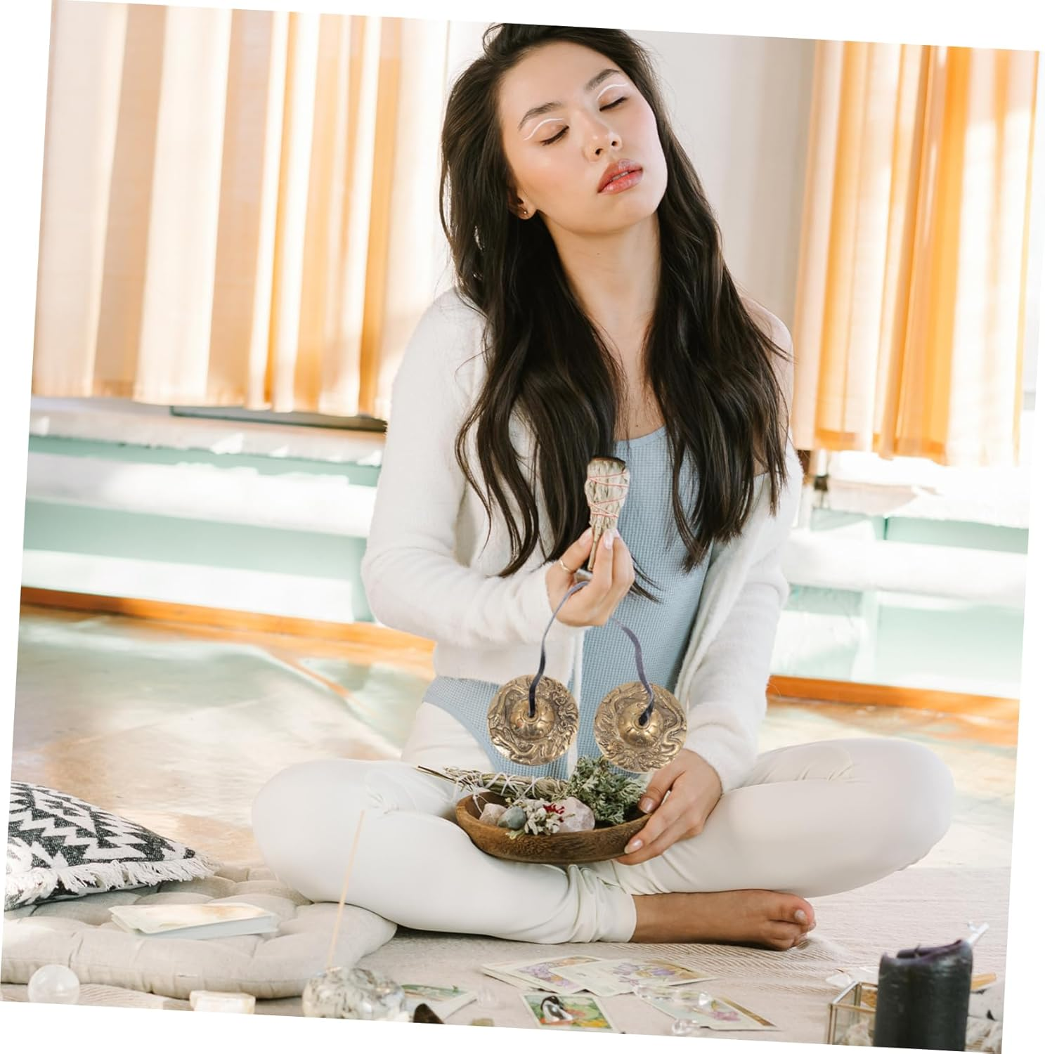 Minkissy Handmade Brass Meditation Cymbal Bell with Storage Bag, Copper Percussion Instrument for Yoga and Mindfulness, Double Dragon Design for Relaxation and Sound Healing Random Color