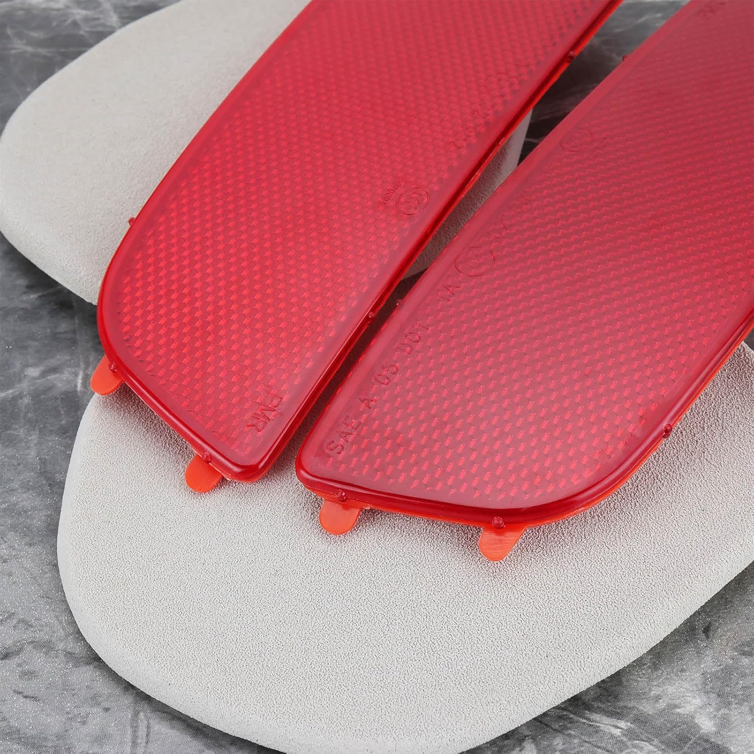 Be in Your Mind 2PCS Car Rear Bumper Reflectors Compatible with Mercedes-Benz Sprinter B906 2006.06-2018.12 OE A9068260040 9068260140 Left + Right Bumper Reflector Assemblies Red image number 4