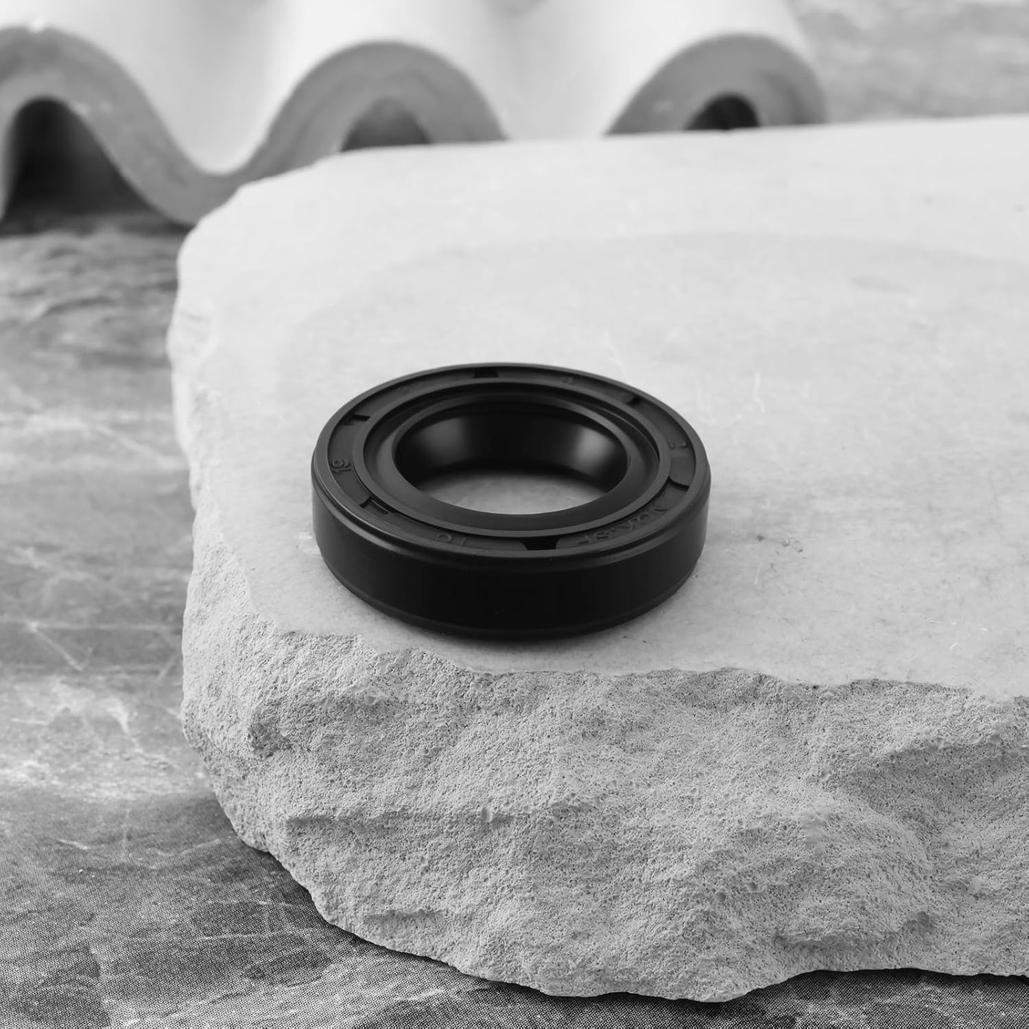 SING F LTD 4 Pcs Axle Oil Seal 19X32X8Mm Compatible with Tuff Torq K55B K46F K46 T40 Compatible with Husqvarna 583349301 535402837 image number 2