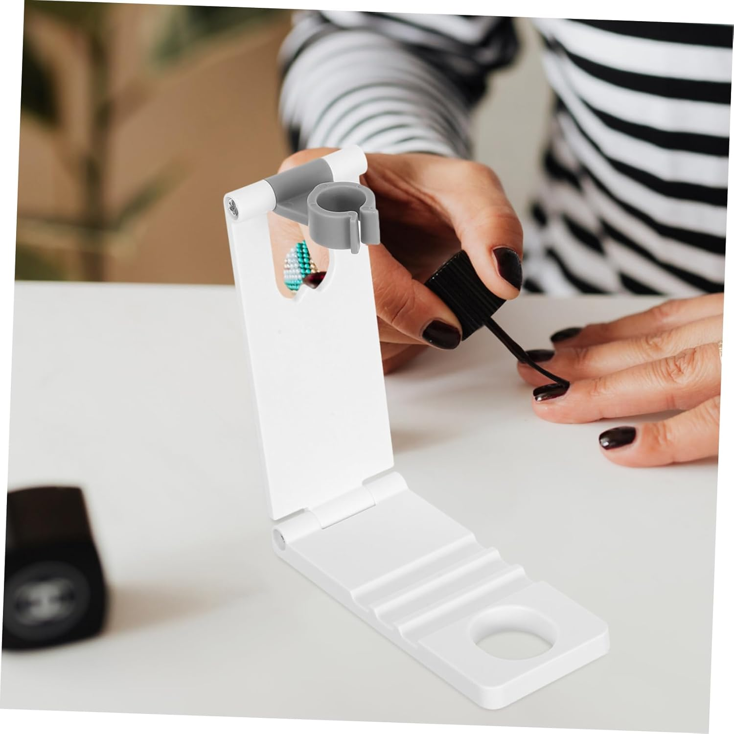 Rotatable Nail Lamp Stand Adjustable Holder with Loop for Stable Support for Manicure Makeup and Crafting Lightweight Portable Design image number 3