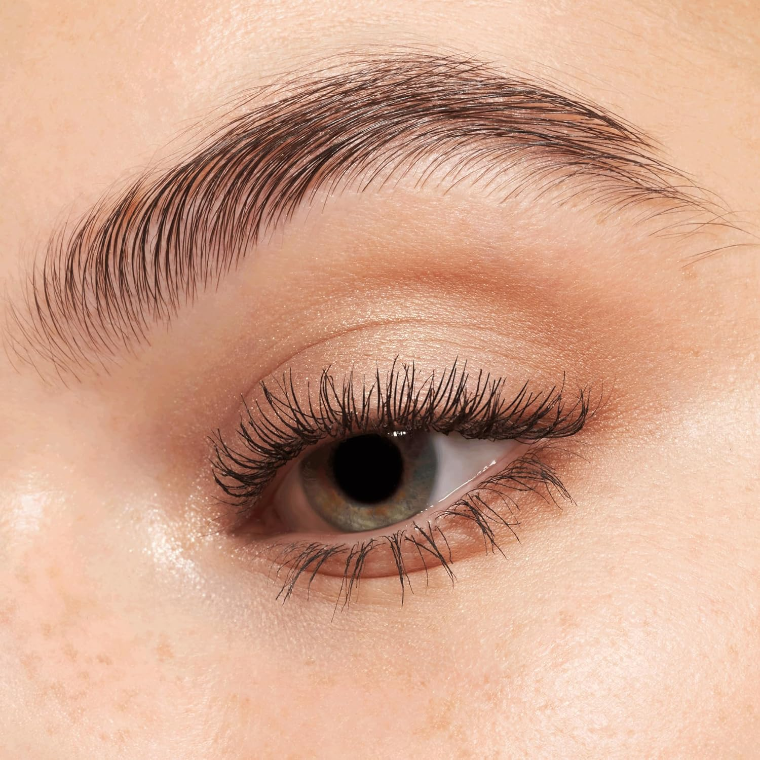 Essence Cosmetics the NUDE Edition Eyeshadow Palette image number 4