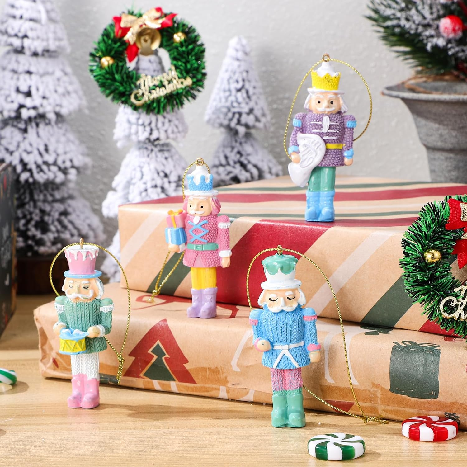 Healeved 4Pcs Colorful Resin Nutcracker Ornaments Figures Nutcracker Christmas Decorations for Holiday Home Tree Decoration