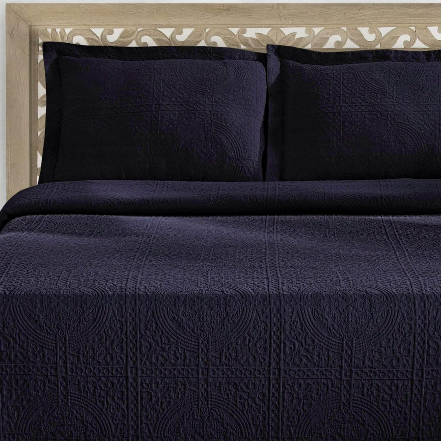 Superior Cotton Fleur De Lis Bedspread Set, Warm Blankets, All-Season Bedding, Bedroom Decor, Decorative Boho Medallion Coverlet, Includes 1 Bedspread, 1 Pillow Sham, Twin, Navy Blue image number 3