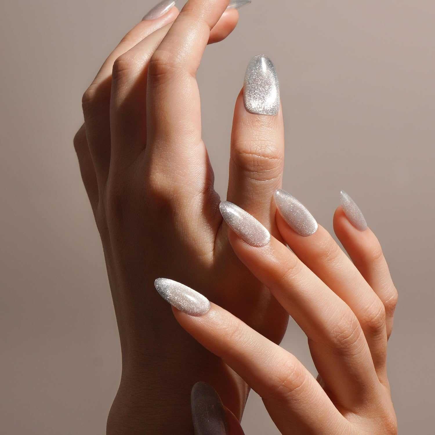 BLUESKY Silver Cat Eye Gel Nail Polish,Glitter Cat Eye Gel Polish for Nail Art Beginners DIY Cat Eye Nails at Home,Silver Magnetic Gel Polish Needs to Cure under UV/LED Lamp (10Ml/0.33 Oz) image number 4