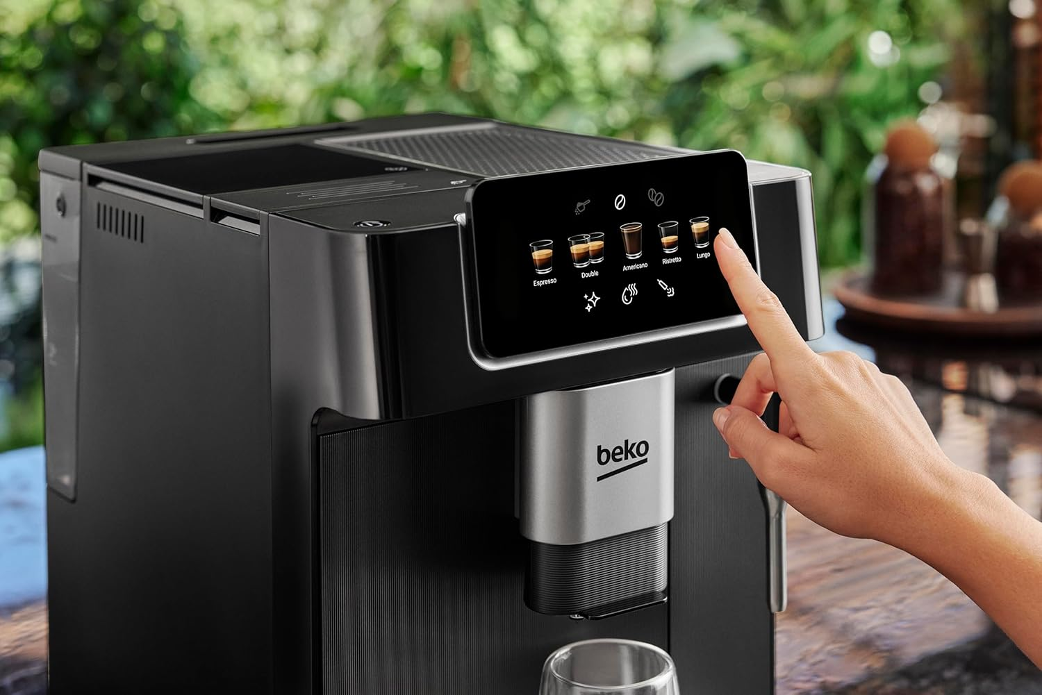 Beko Caffeexperto Bean to Cup Coffee Espresso Machine CEG7302B | Black | Colour Touch Screen Display | 2L Capacity |19 Bar Pressure | 2 Coffee Nozzles & Milk Frother image number 1