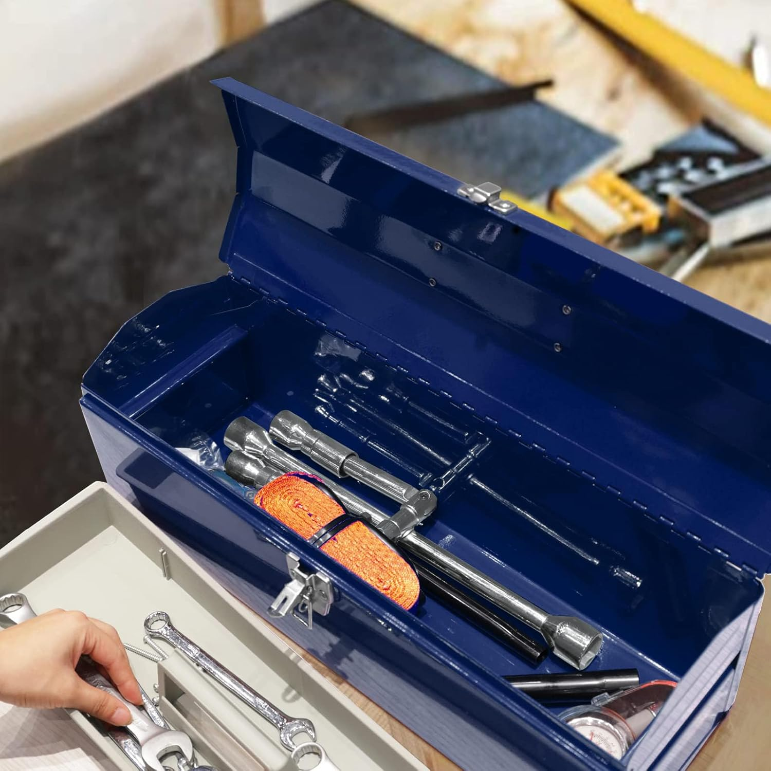 TCE ATB101U-1 Torin Portable Steel Tool Box: 19" Hip Roof Style with Metal Latch Closure and Removable Storage Tray, Blue image number 5