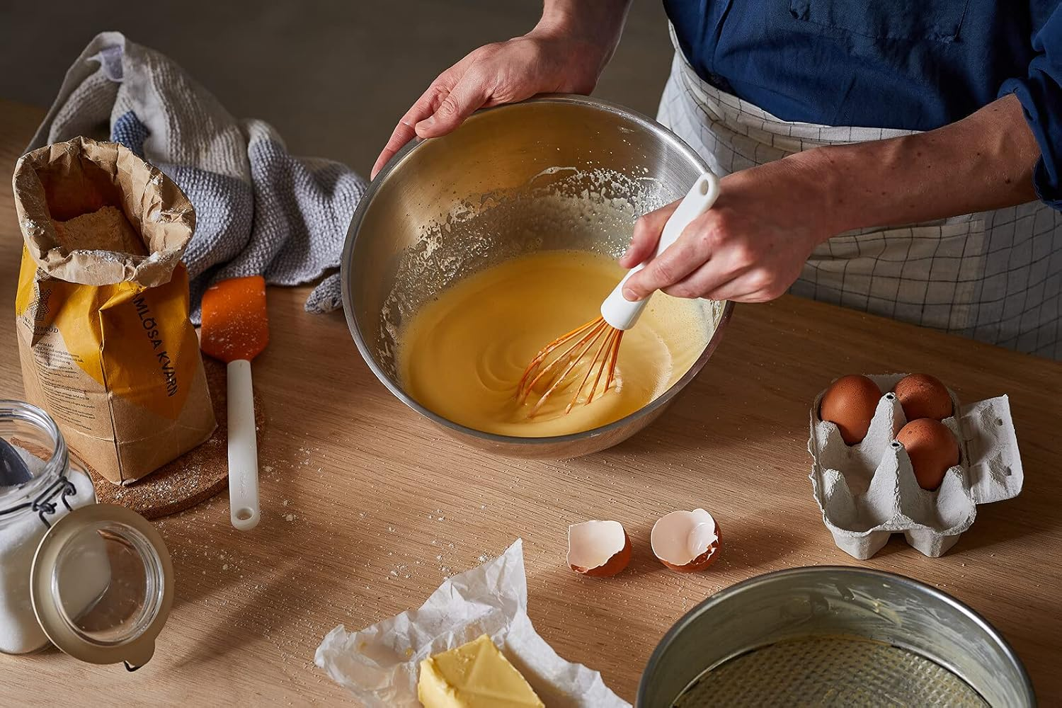 Fiskars Non-Scratch Silicone Whisk, Multicolour image number 4