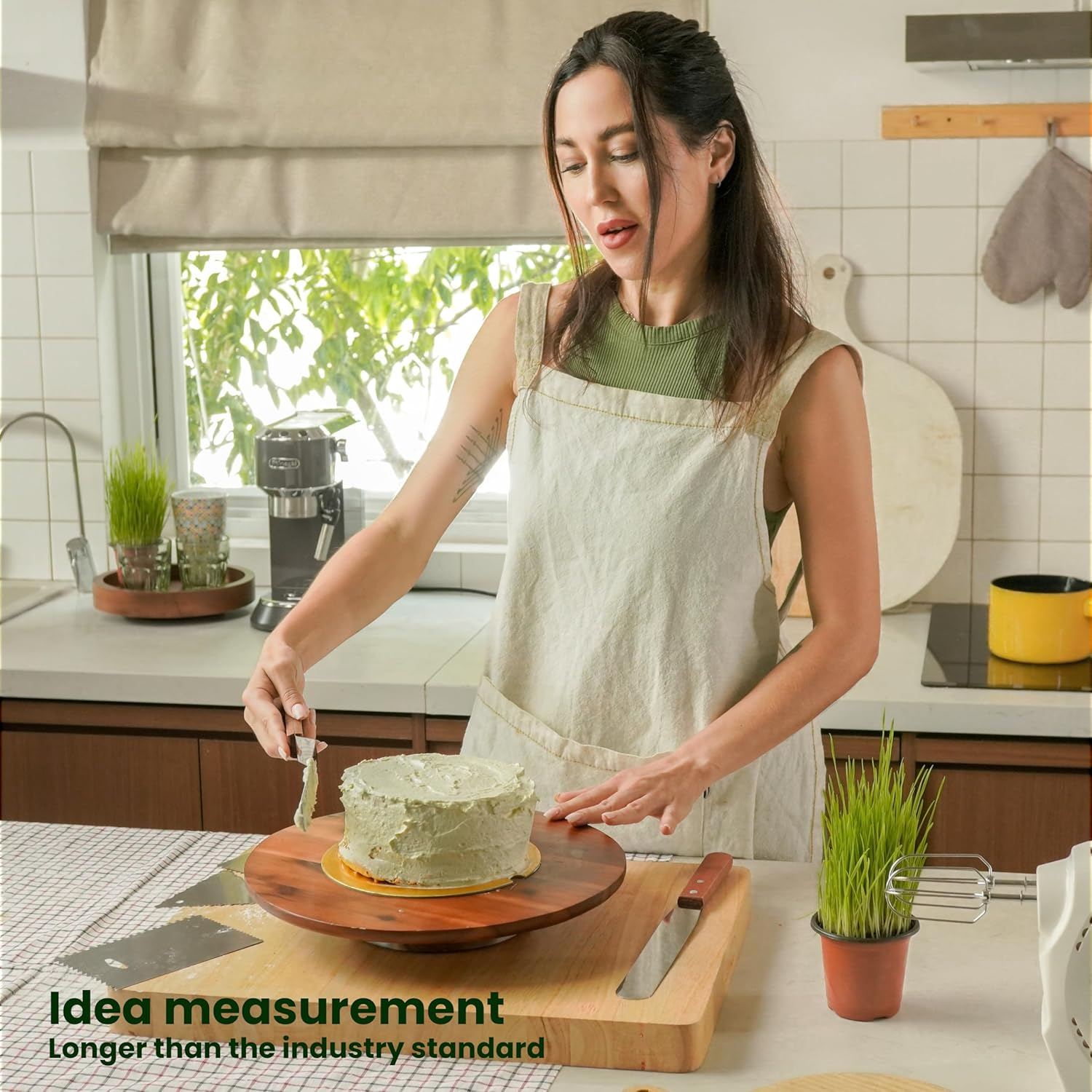 TIDITA 33 Cm Acacia Cake Stand Rotating &ndash; Rustic Cake Stand Set Turntable with 2 Icing Spatulas, 3 Smoothers &ndash; Wooden Revolving Spinner Cake Decorating Supplies - Use at Parties, Wedding (Acacia Wood) image number 4