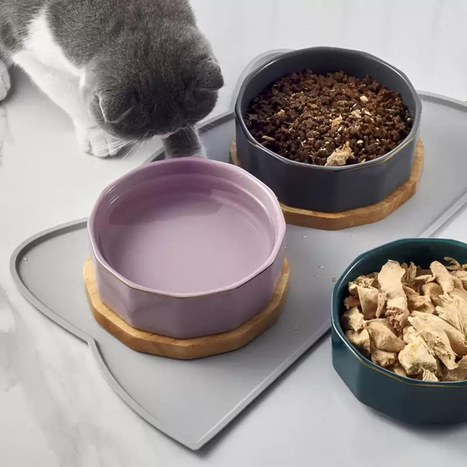 Cat Food Mat, Silicone Pet Feeding Mat for Floor Non-Slip Waterproof Dog Water Bowl Tray Cushion (20" X 12", Light Gray) image number 6