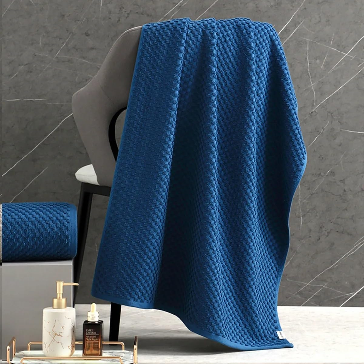 Casaclara Premium Towel Set &ndash; 600 GSM Ultra-Soft Cotton Towels with Hanging Loop &ndash; Elegant, Absorbent & Long-Lasting &ndash; Curated Sets for Modern Bath Spaces (White Pearl, 2X Bath Sheet) image number 3