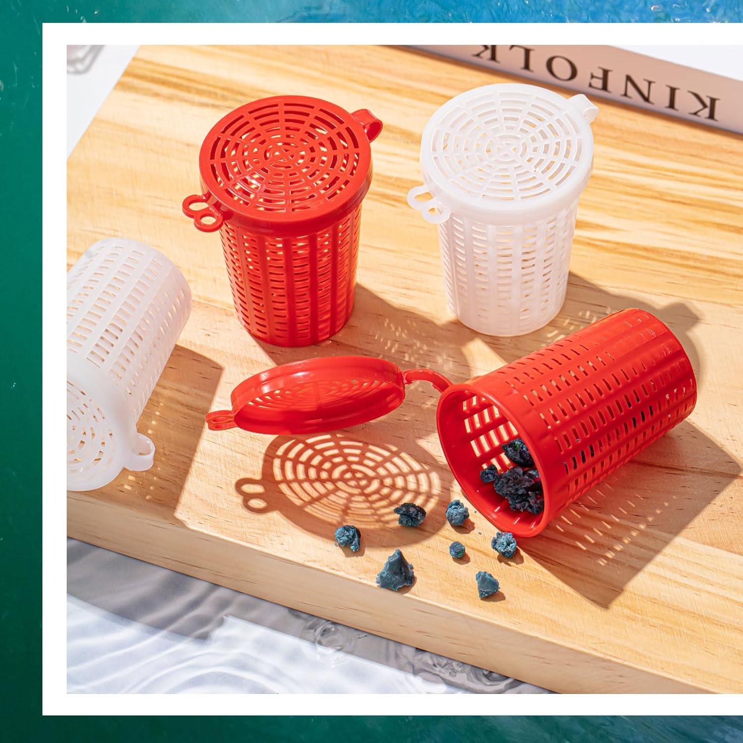 Blushtier 20 Pcs Fishing Bait Cage Fish Lure Feeder Basket Holder Plastic Bait Bucket for Shrimp Earthworm Crab Carp Catfish Traps Cast Net image number 5