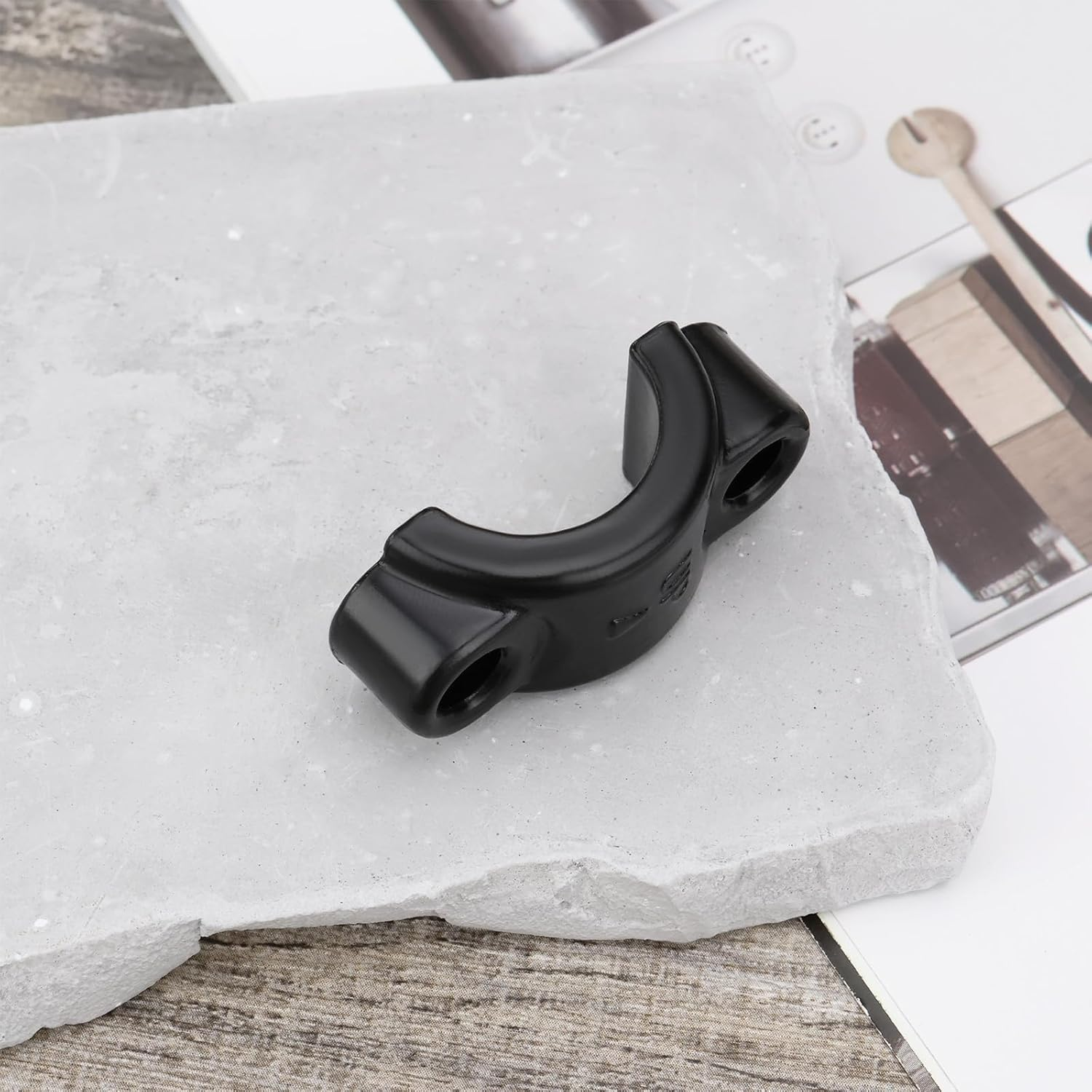 Create Idea 2Pcs M6 Brake Lever Clamp Aluminum Clutch Master Cylinder Clamp Bracket Cover Fixing Seat Suitable for 22Mm Dirt Bike Electric Bike Handlebars Black image number 1