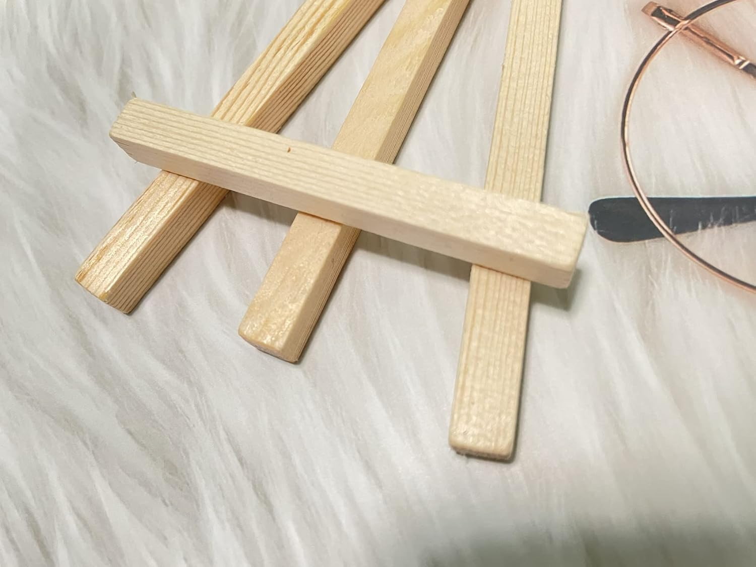 IKEEP 12Pcs Wooden Tabletop Art Display Easels, Small Desktop Holder Stand for Displaying Canvas Paintings,Drawing, Weddings, Kids Crafts