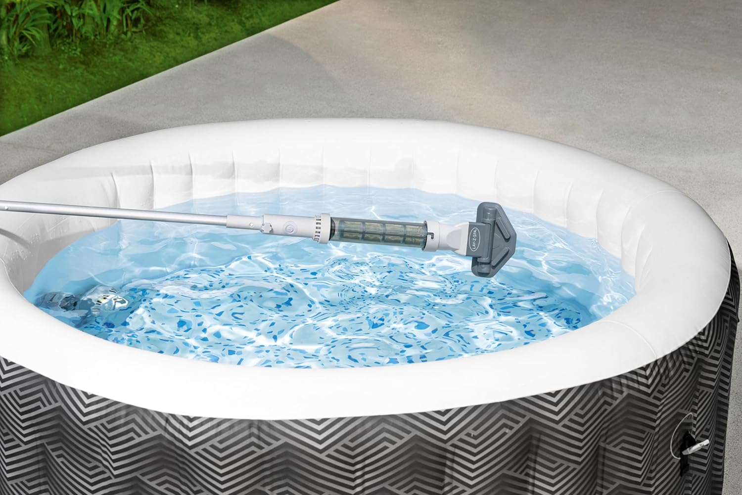 Lay-Z-Spa Rechargeable Cordless Underwater Hot Tub Vacuum image number 4