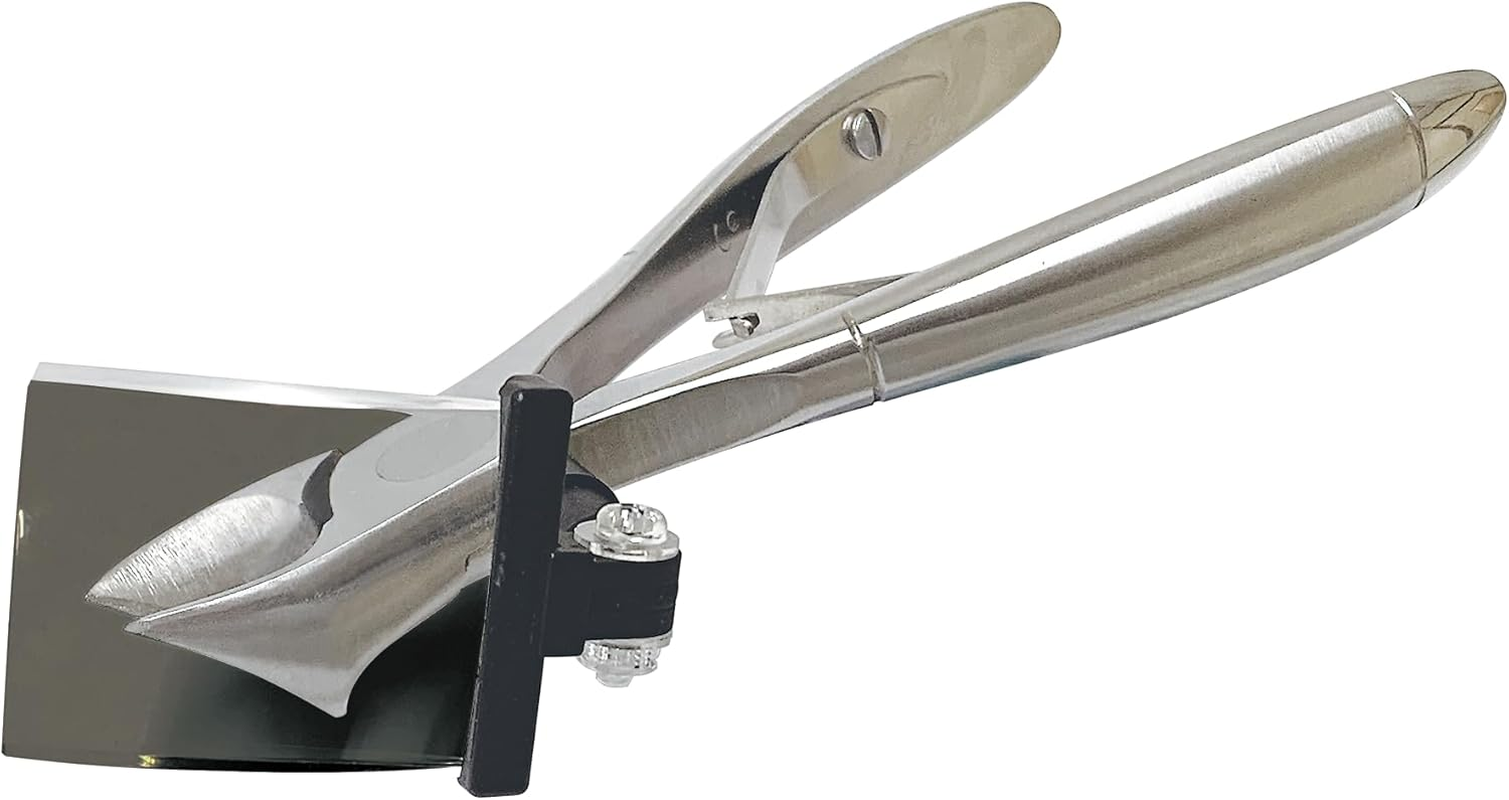 Pety and Sahi Noble Nail Clippers with Magnifying Glass 88110 image number 2