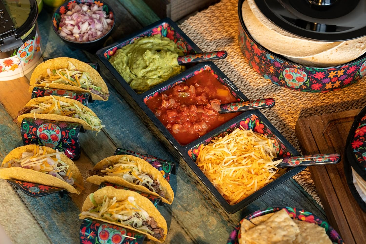 Prepara Day of the Dead Taco Holder &ndash; Holds 3 Shells &ndash; Multicolour &ndash; 8.9 X 19.1 X 4.6 Cm &ndash; Fun Novelty Taco Stand for Parties & Dinners image number 3