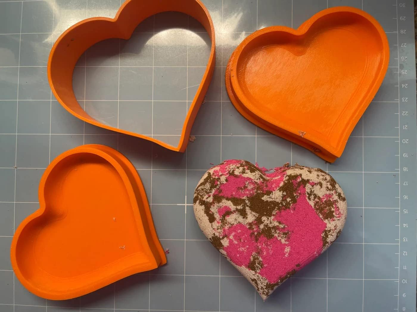 3.5&rdquo;X4&rdquo;X1&rdquo; 3D Heart Shape Bath Bomb DIY Hand Press 3D Printed Mold image number 3