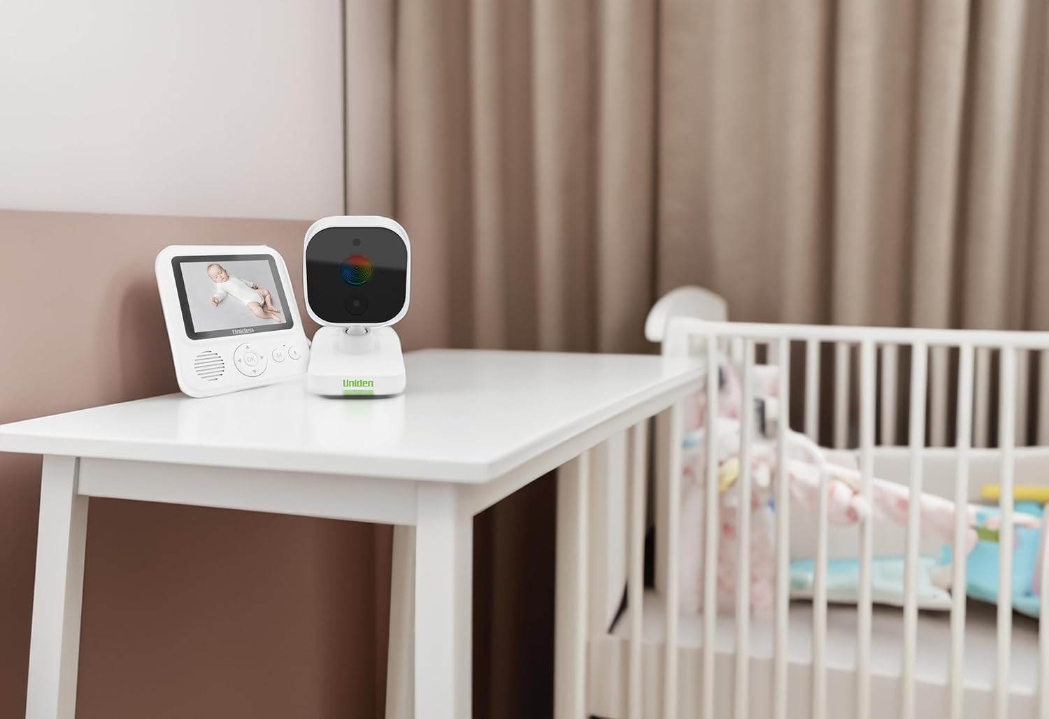 Uniden BW2511-2.8&rdquo; Compact Baby Video Monitor with Camera image number 1