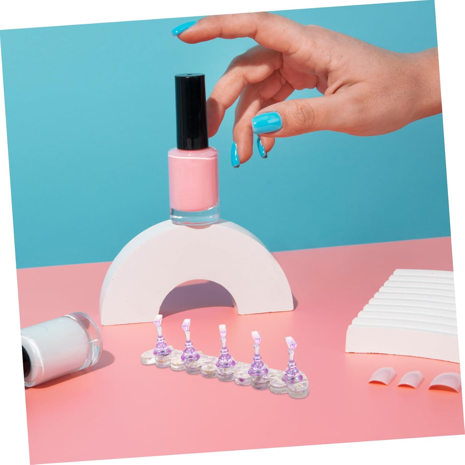 BIUDECO Iridescent Nail Practice Stand Portable Manicure Training Kit for Beginners Lightweight Fake Nail Holder for Home and Teaching image number 4