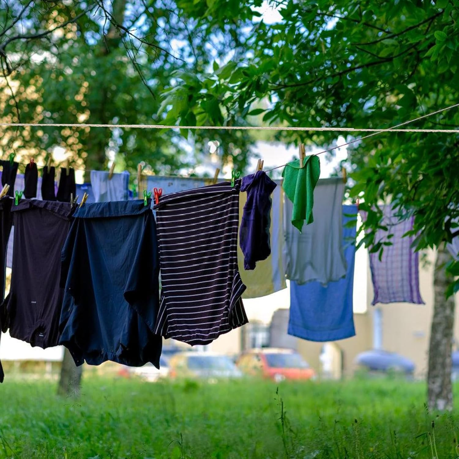 Luxshiny 50M Heavy Duty Steel Core Clothesline: Extra Strong Clothesline Wire for Outdoor Garden Use - with 2 White Hooks image number 1