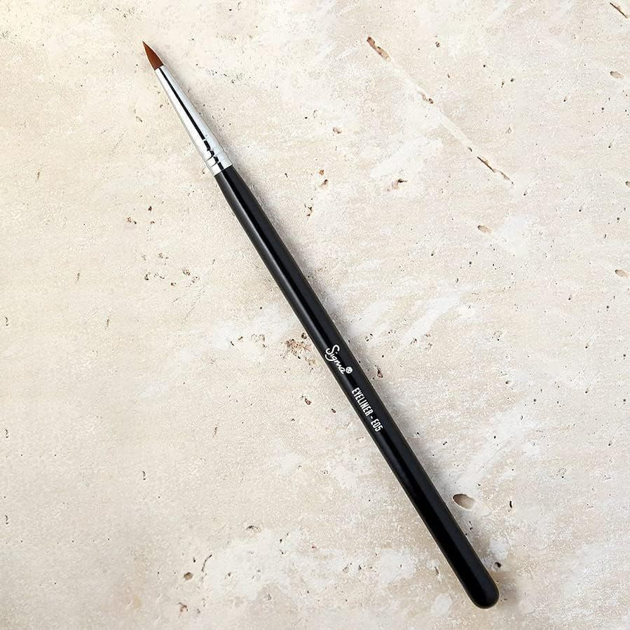 Sigma Beauty E05 Eye Liner Brush - image number 1