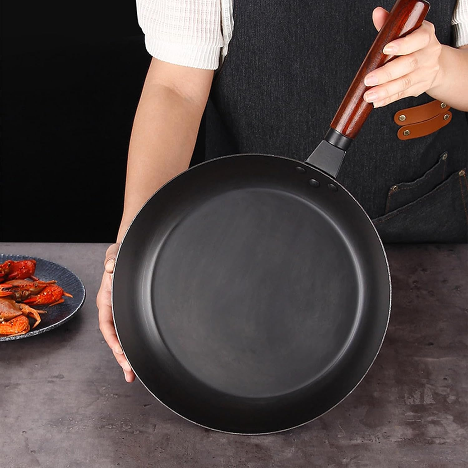 Frying Pan, Cast Iron Skillet Even Heating Versatile Cast Iron Frying Pan Cast Iron Skillet Frying Pan Oven Comfortable Handle for Daily Home Cooking Grill Stovetop image number 1