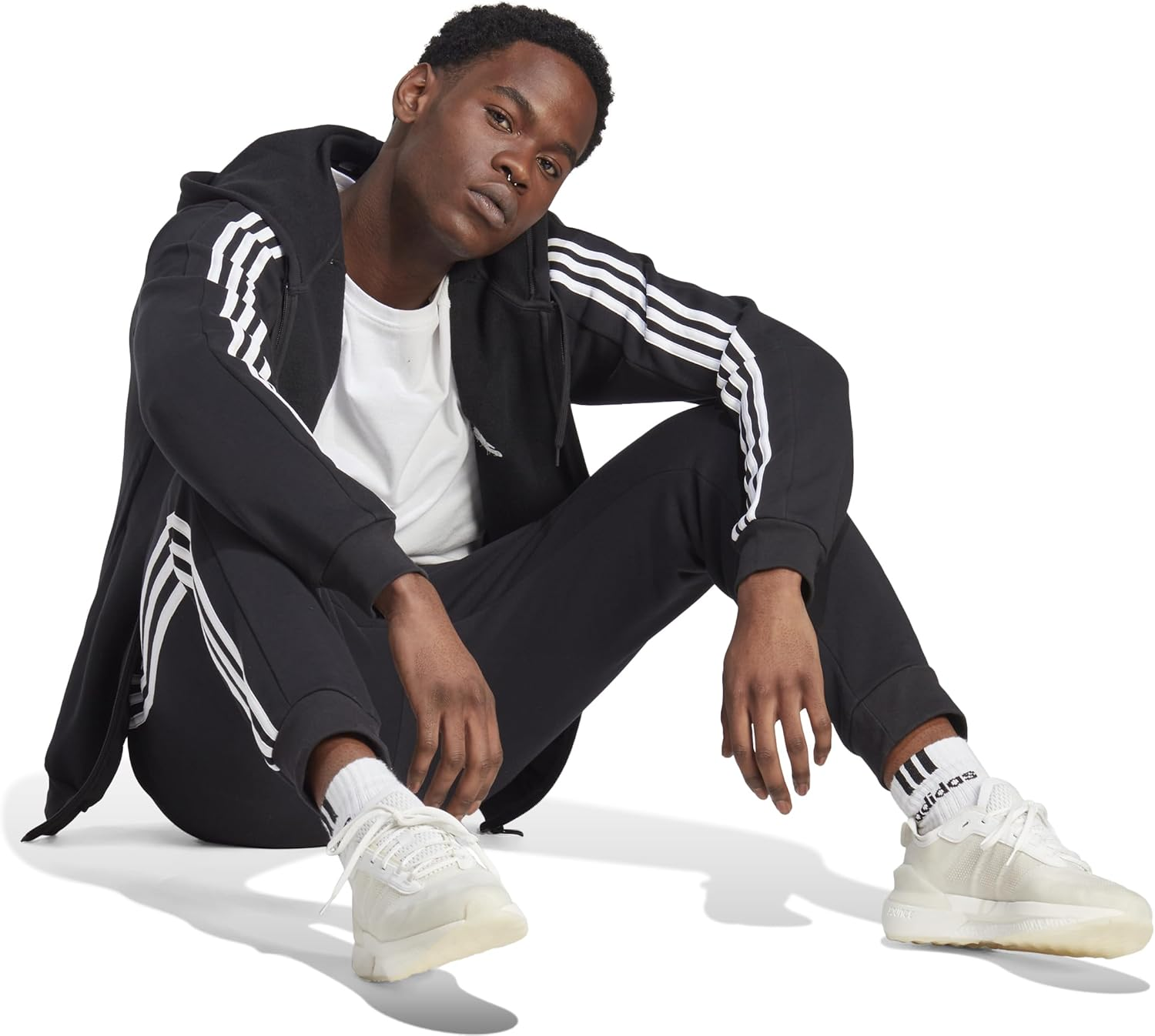 Adidas Sportswear Essentials 3-Stripes Men'S Fleece Tapered Cuff Jogger Pants image number 3
