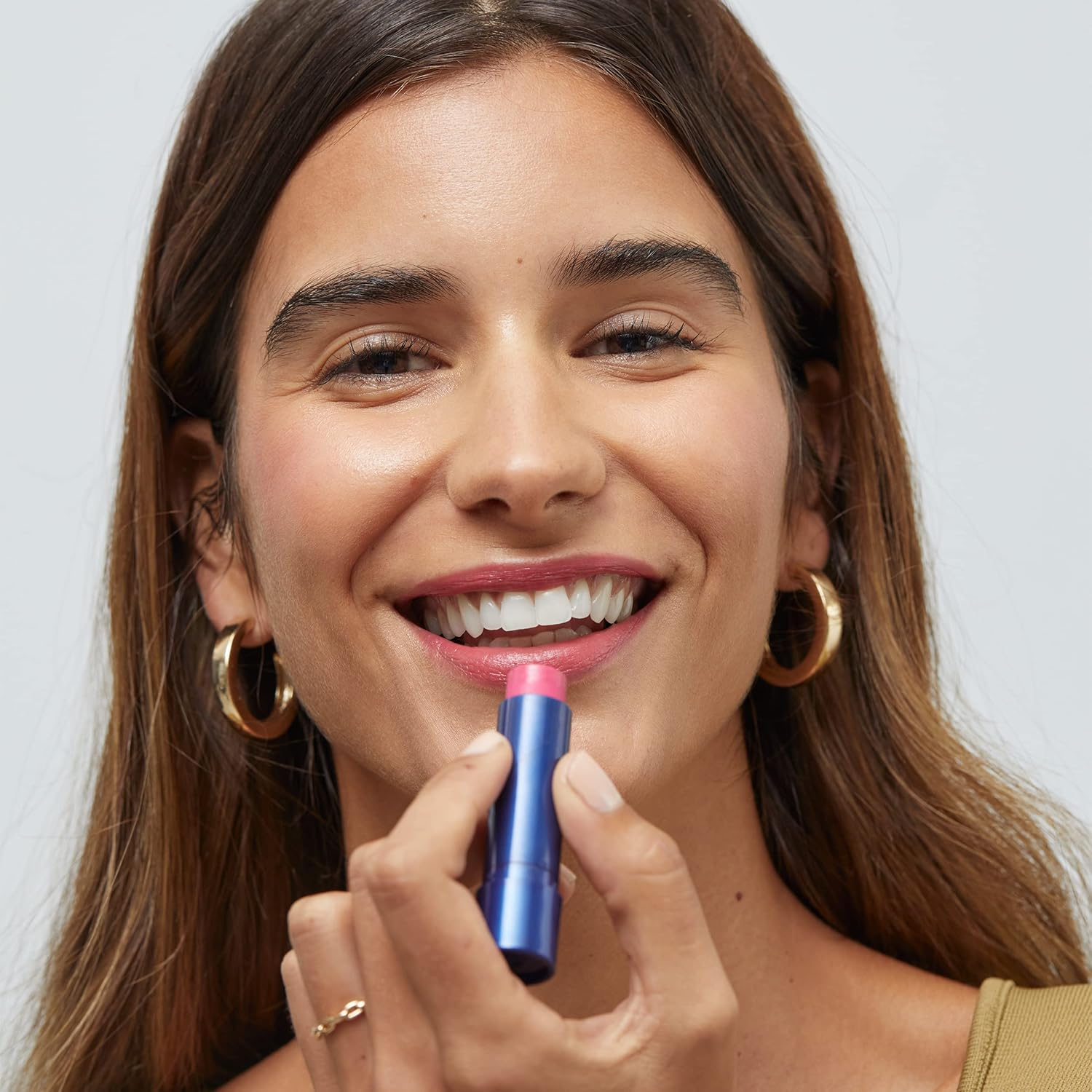 Labello Caring Beauty Pink (5.5Ml) Coloured Lip Balm with Vitamin E, Shea Butter and Almond Oil Moisturising Lip Balm for a Radiant Finish image number 6