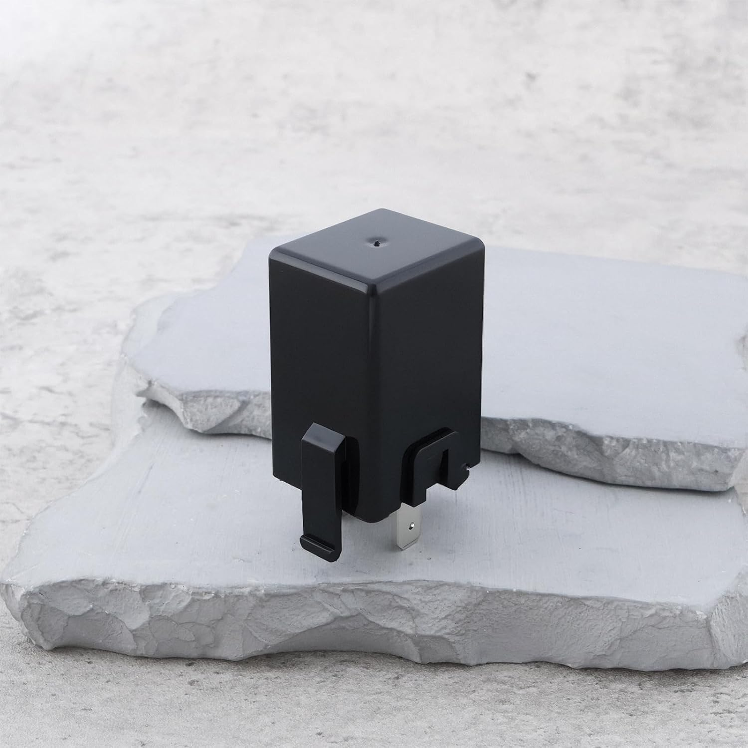 VGOL 2X Turn Signal Flasher Relay 95550-39000 Compatible with Hyundai Accent Santa Fe Compatible with Kia Optima Rio image number 1