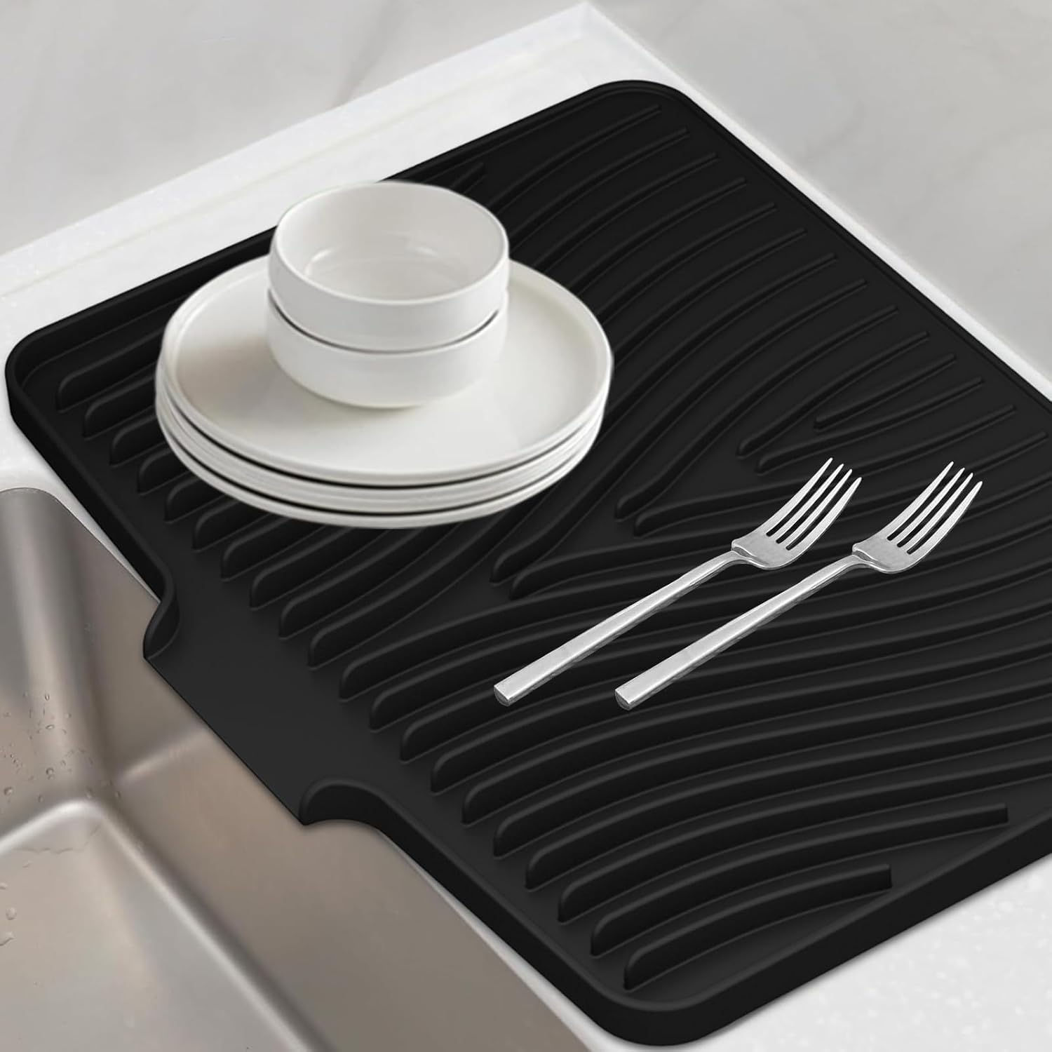 Silicone Dish Drying Mat for Kitchen Counter, Dish Drying Pad, Non-Slip Drain Pad with Built-In Drain, Heat Resistant Stone Drying Mat (Black, 15.8" X 13")