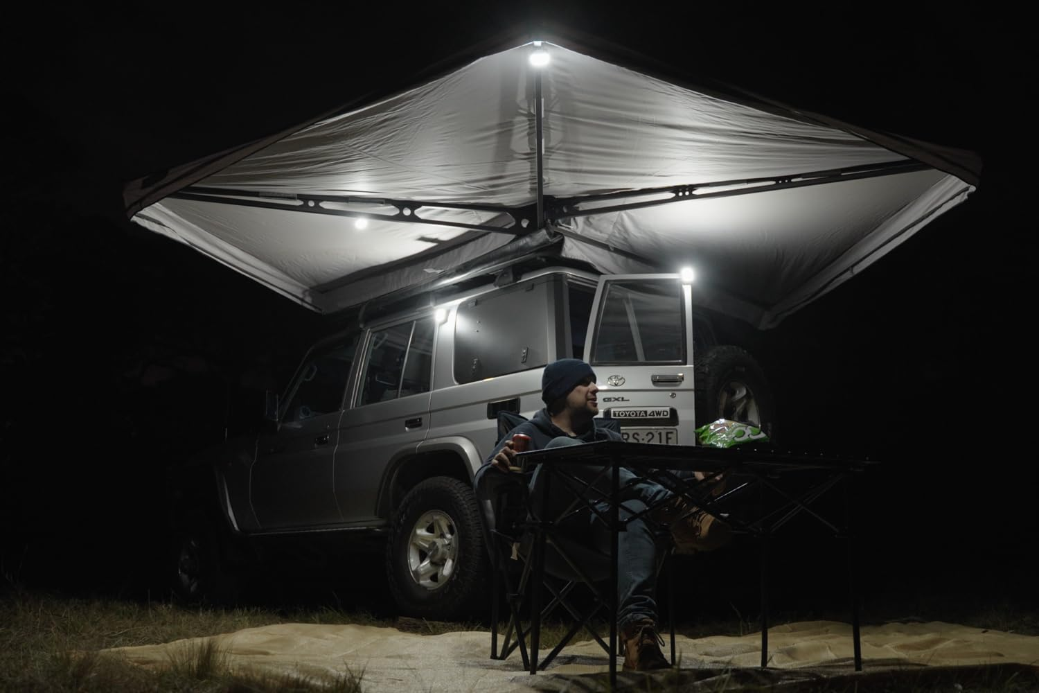 Kings 4 X Lithium Rechargeable LED Camp Lantern | White and Amber image number 6