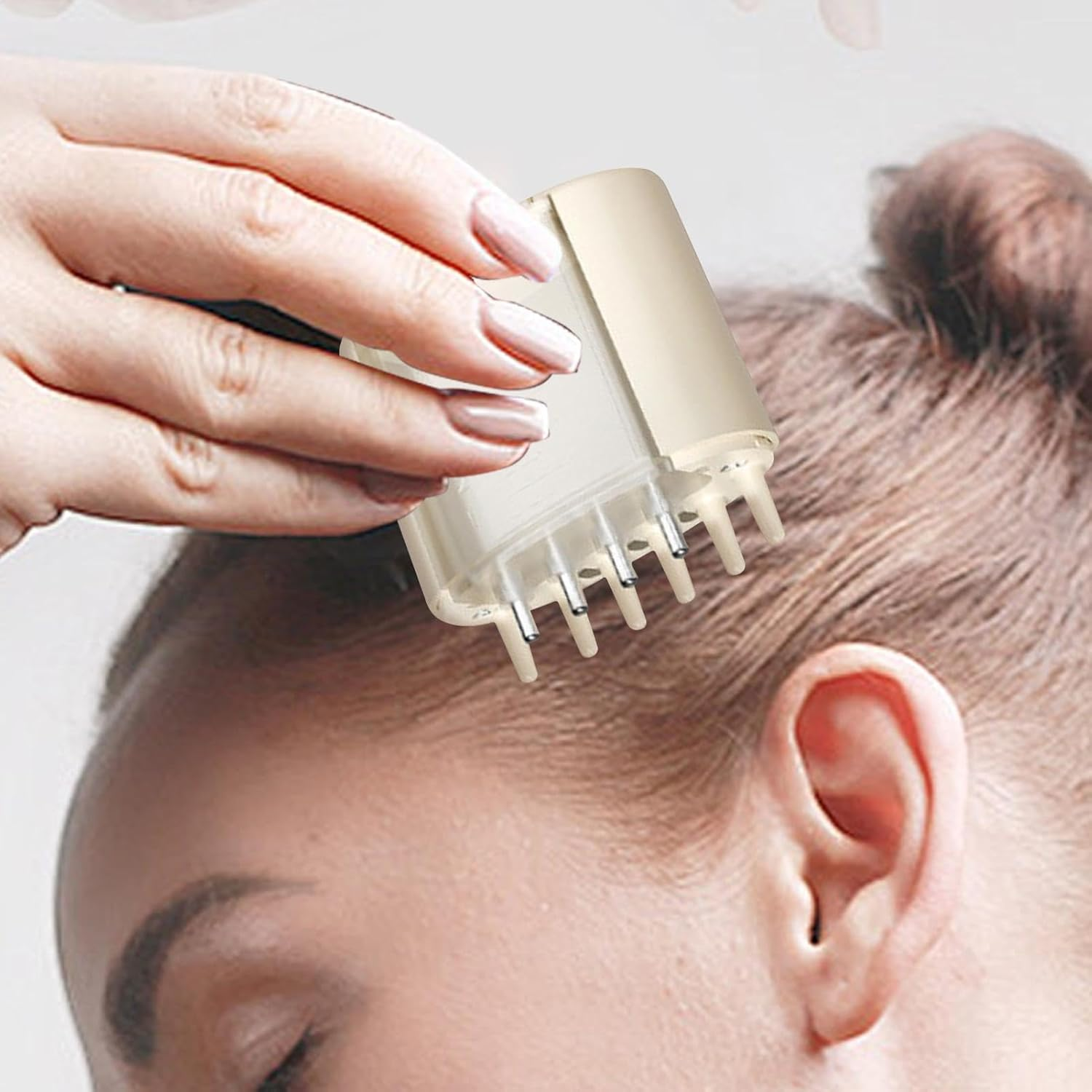 Hair Oiling Applicator, Electric Oil Applicator, Hair Growth Activator, Follicle Activator, Waterproof Hair Applicator, Hair Care Tool 6.2 X 5.9 X 3.5 Cm/2.44 X 2.32 X 1.38 Inches for Hair image number 4