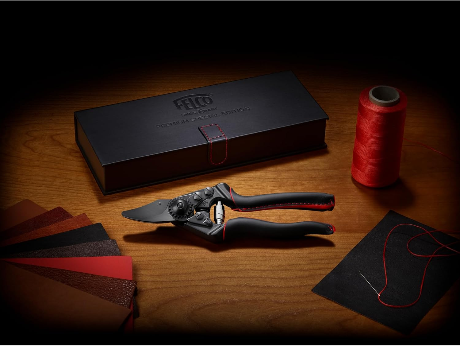 Felco 6 Premium High Performance One-Hand Pruning Shear image number 2