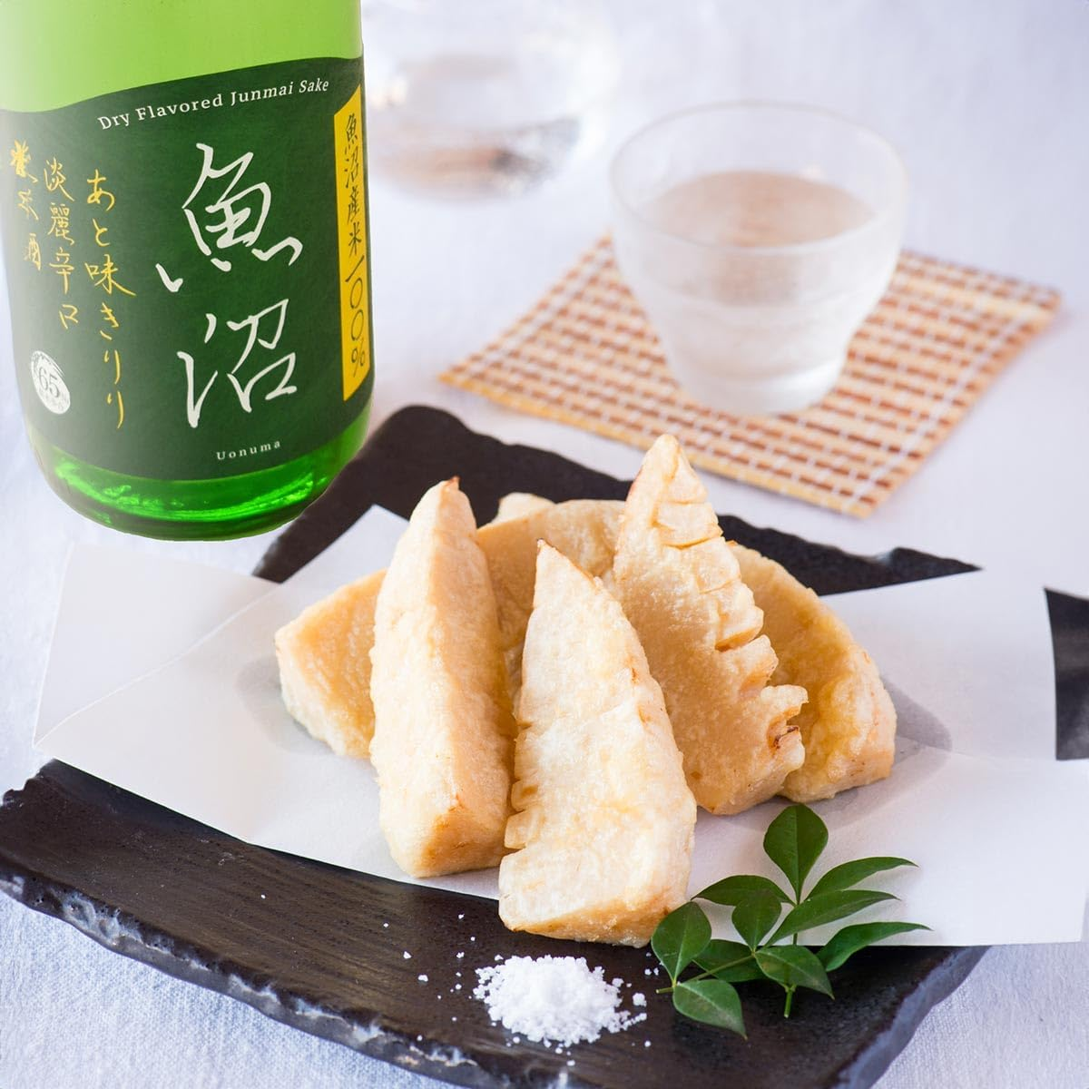 Shirataki Shuzo Tanrei Uonuma Junmai Sake 1.8 L image number 4