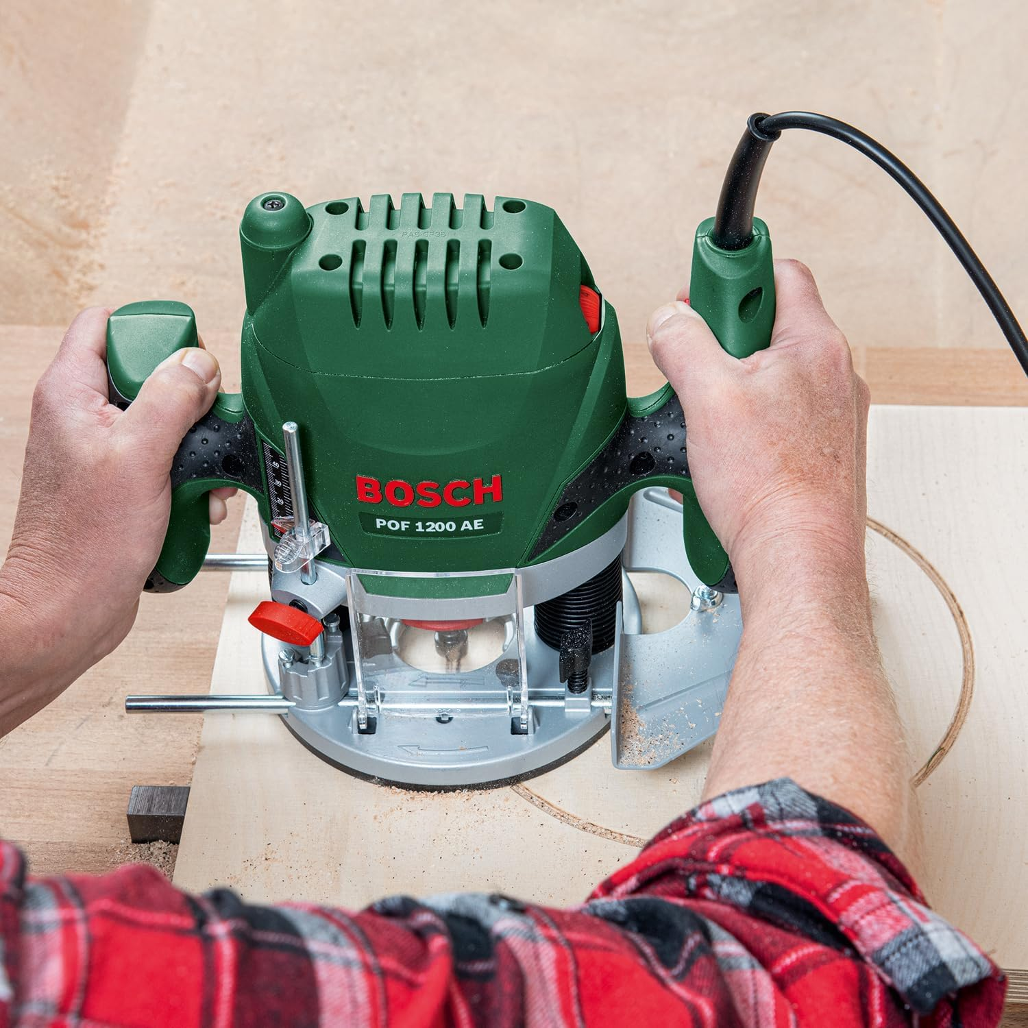 Bosch Home & Garden 1200W Electric Plunge Router with 8Mm Bit, Parallel Guide, Template Guide, Dust Extraction Adapter, 28000 RPM, Speed Selection, Wood, 3 Collets Included (POF 1200 AE) image number 2