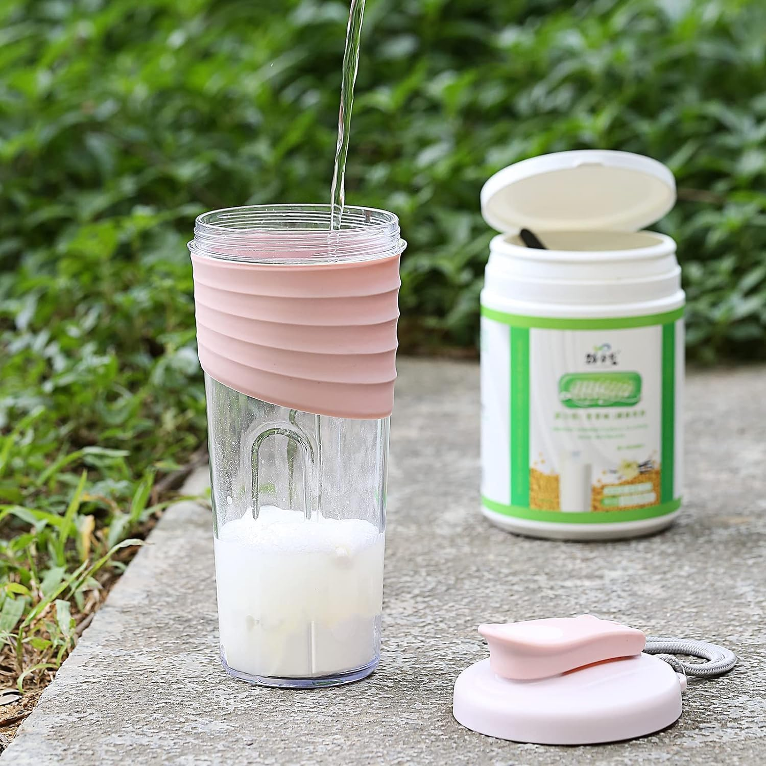 Shaker Bottle for Protein Mixes，24 Oz，Protein Shaker Bottles with Whisk Ball, Mixer Bottle, Protein Bottle, Portable Pre Workout Whey Protein Drink Shaker Cup，Pink image number 6