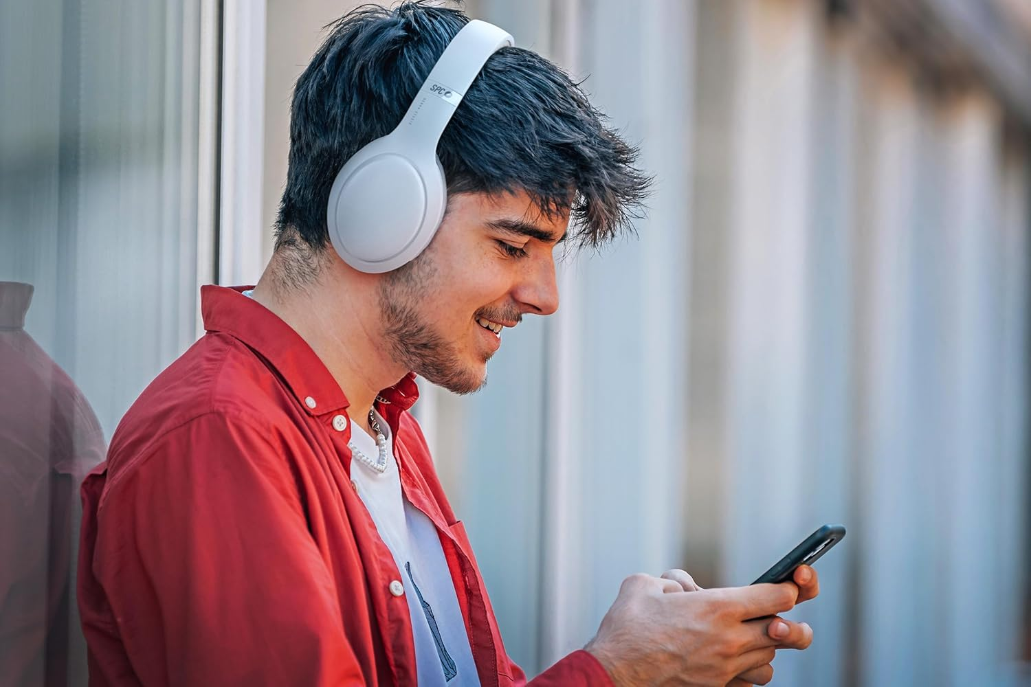 SPC Heron Studio Bluetooth Headphones Over-Ear with 30 Hours Battery Life, Two Simultaneous Connections, Built-In Microphone, Aux-In Input and Foldable, Colour: White image number 5