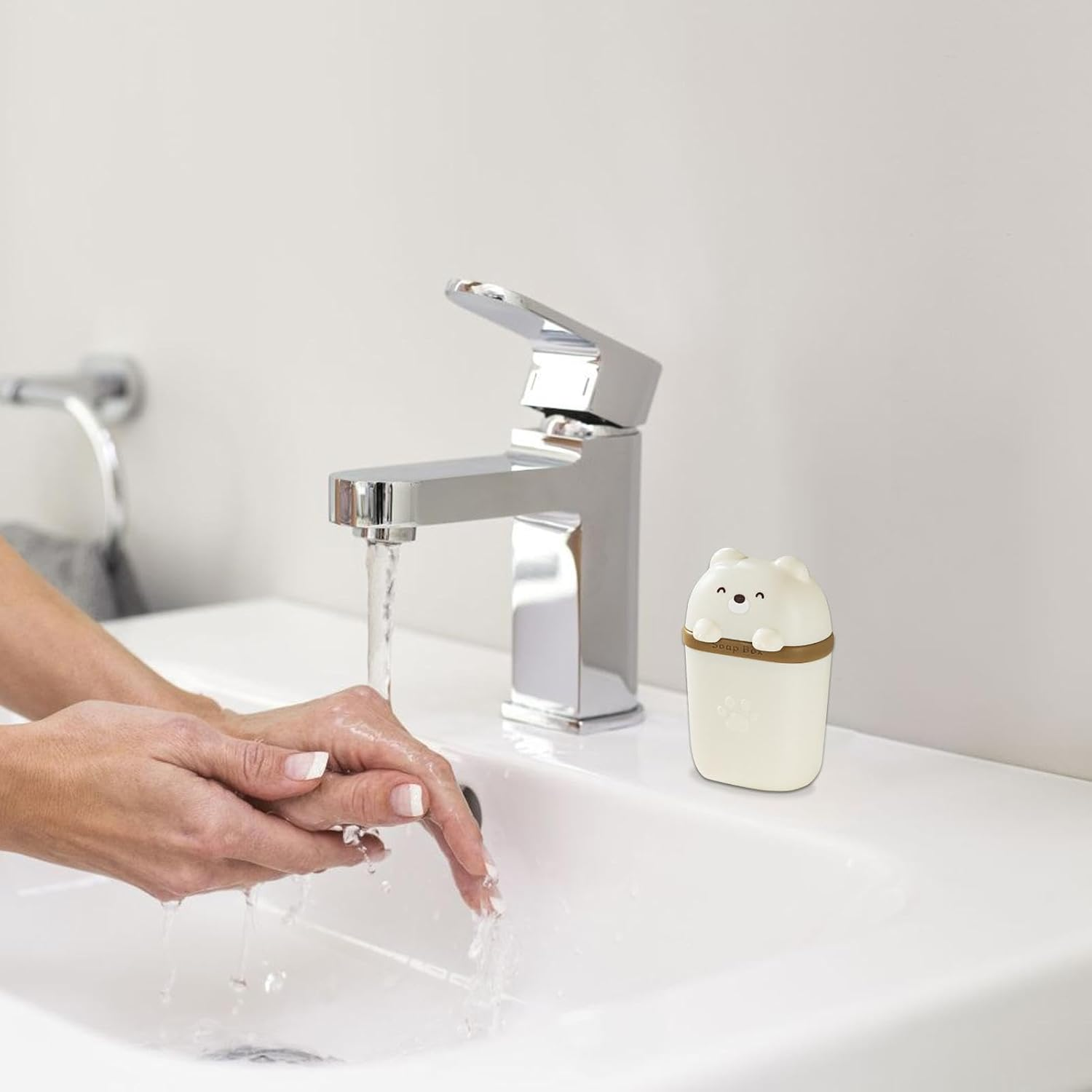 Shampoo Bar Holder Travel Case | Cute Bear Shape Body Wash Bar Container | Cute Bear Shape Cleaning Bar Container with Draining for Bathroom