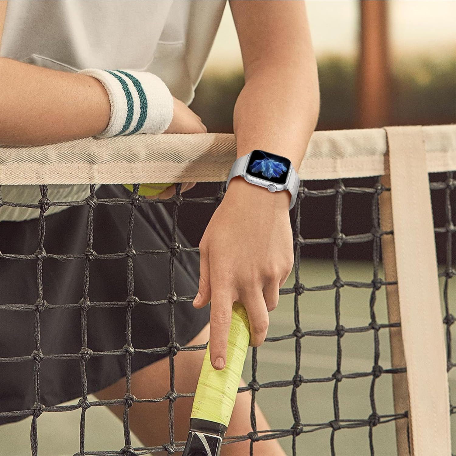 Hinnwer Magnetic Strap Compatible with Apple Watch Straps 46Mm 42Mm 41Mm 40Mm 38Mm 49Mm for Men Women, Strong Silicone Magnetic Sport Loop Bands for Apple Watch SE 2/Se/Series 10/9/8/7/6/5/4/3/2/1 image number 5