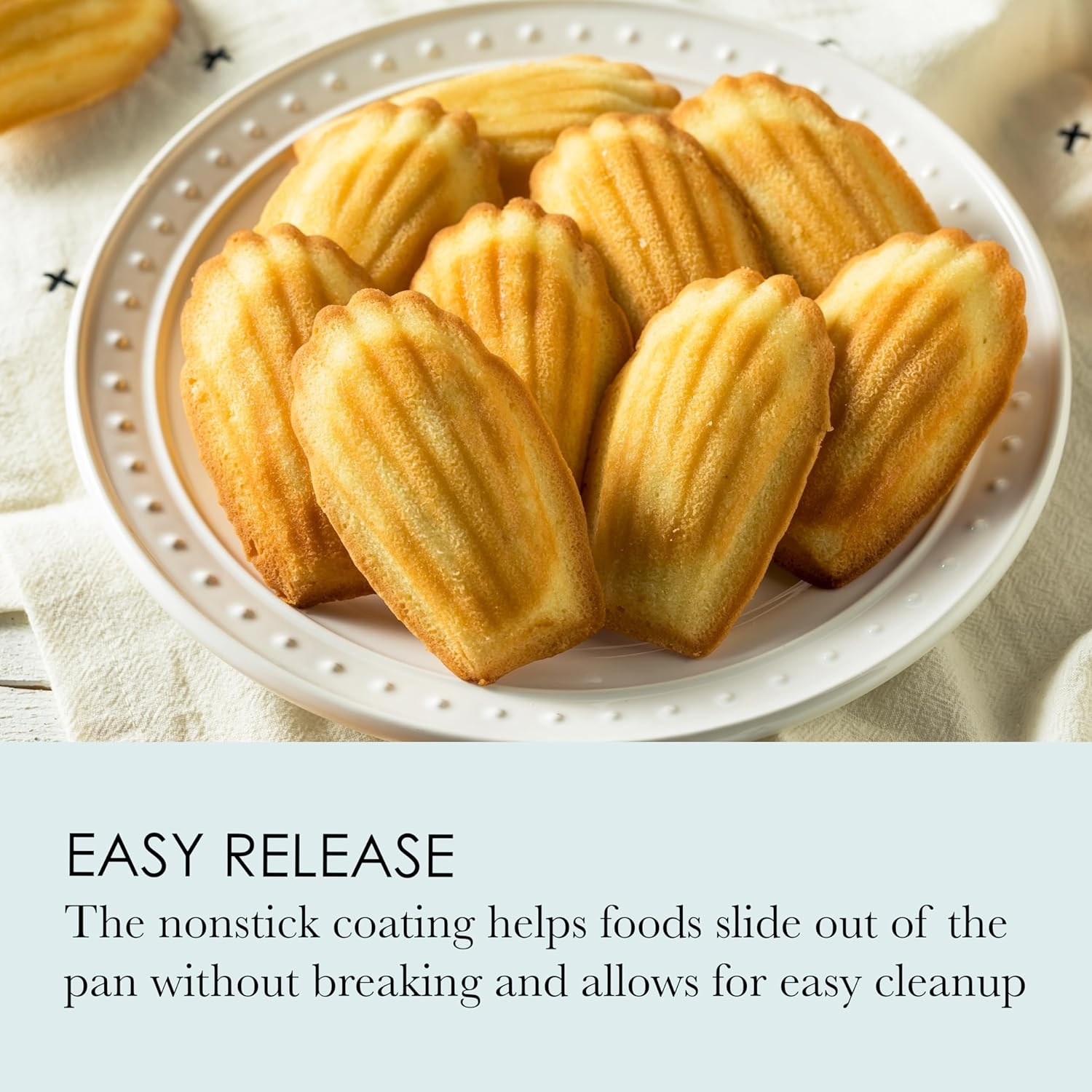 Chicago Metallic Professional 12-Cup Non-Stick Madeleine Pan, 15.75-Inch-By-7.75-Inch image number 5