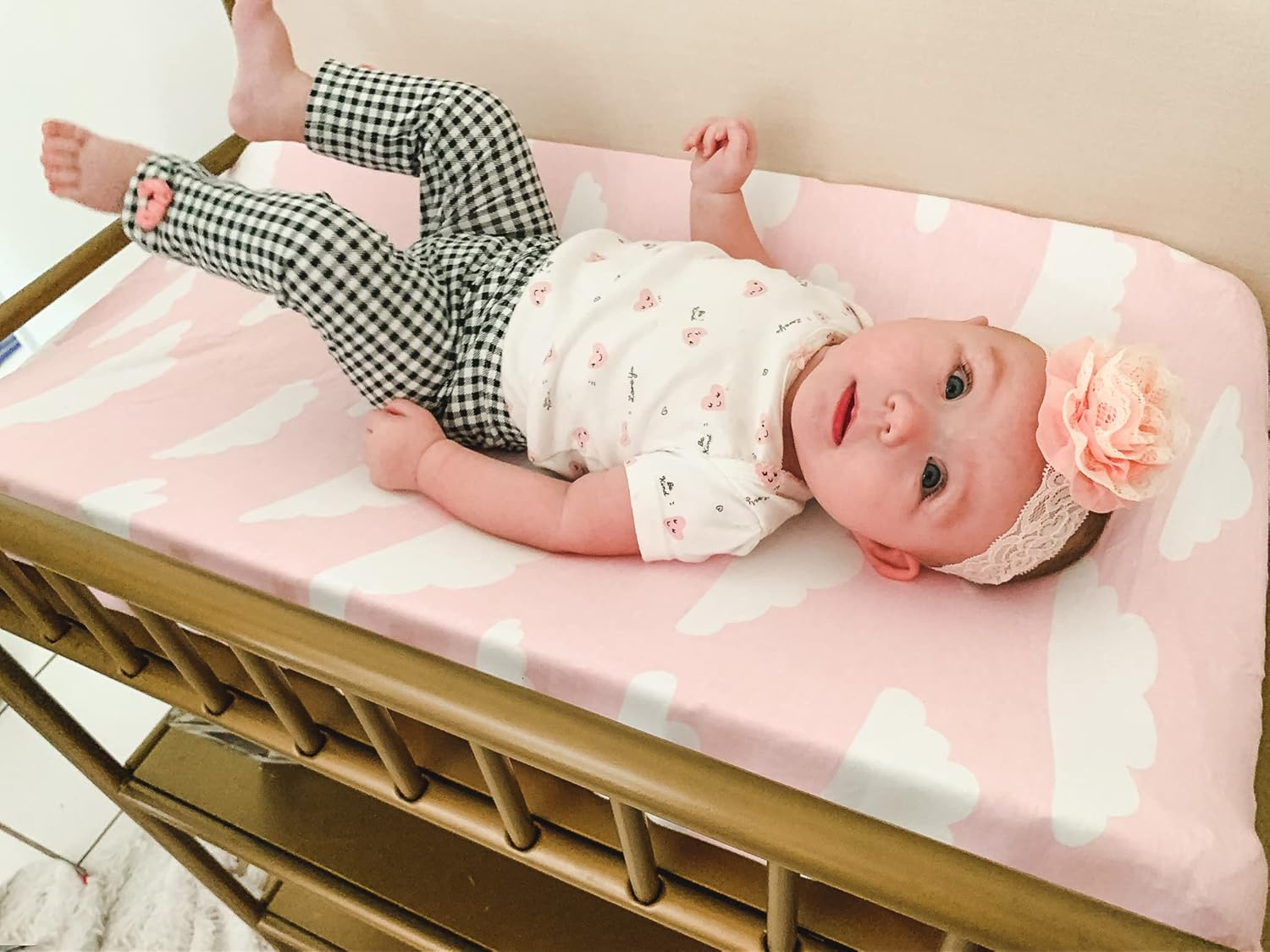 Premium Baby Changing Pad Covers 4 Pack &ndash; Girl &ndash; Pure Cotton Machine Washable Pink and White Changing Table Cover &ndash; Diaper Changing Pad Cover Sheets