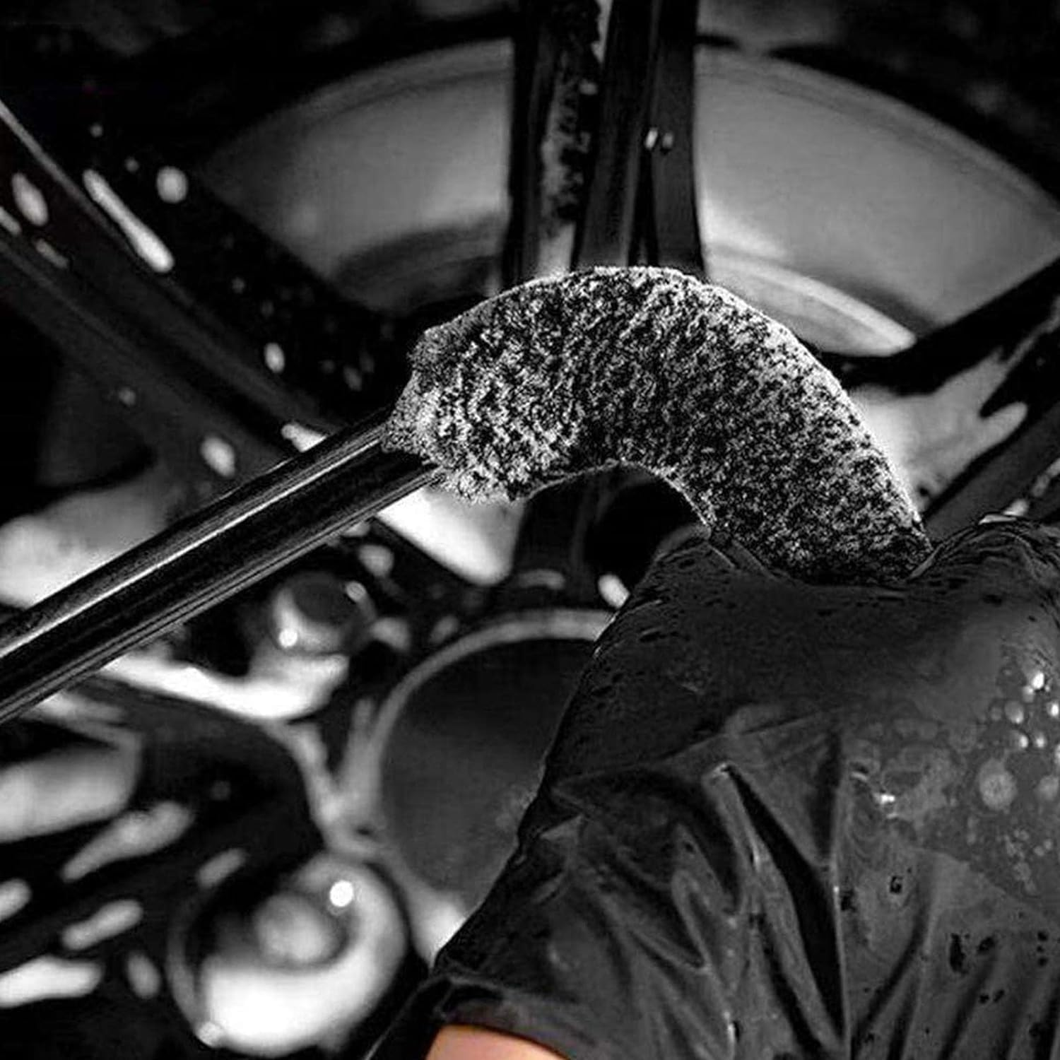 Homiliky 2 Pcs Car Wheel Brushes and Rim Cleaning Brush Long Handle Vehicle Kit Microfiber Hub Different Size Detailing Set Bendable Tire Brush (BLACK&WHITE) image number 1