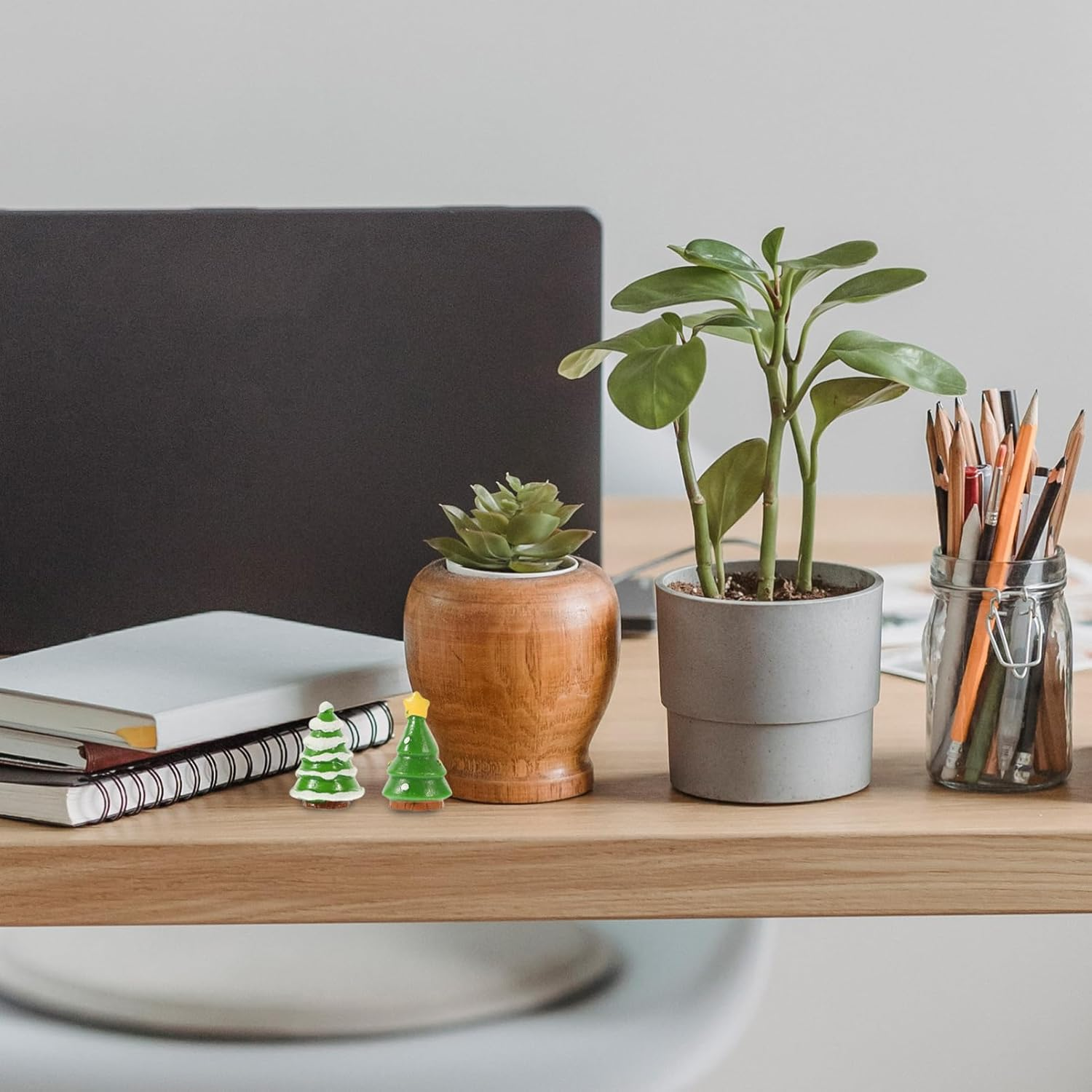 Mini Xmas Tree Santa Claus Snowman Ornament Set Christmas Decoration for Desktop Tabletop image number 2