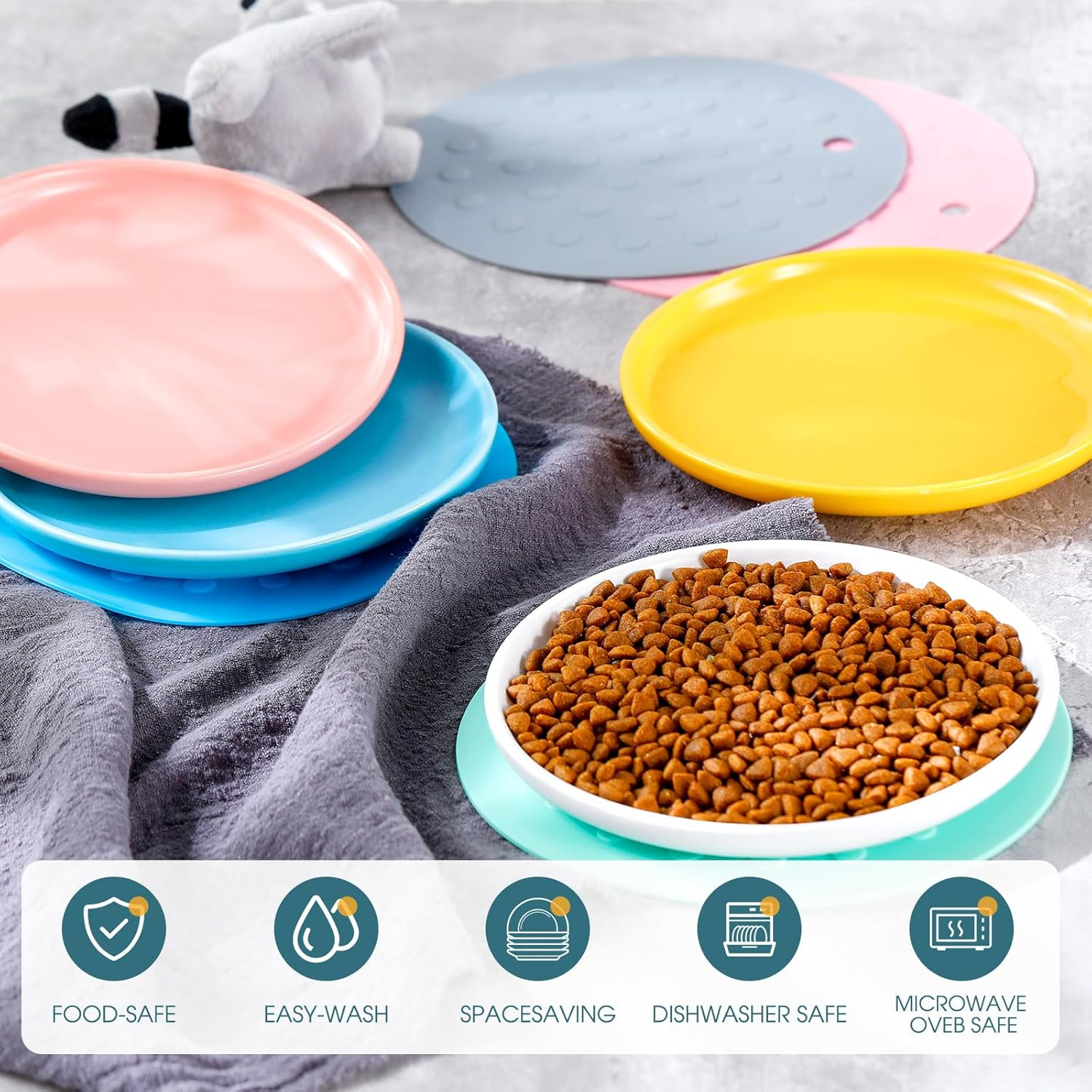 Blulu 4 Ceramic Cat Bowls with 4 Non-Slip Silicone Mats Flat Cat Feeding Bowls to Relieve Whisker Fatigue Cat Food Plate for Kittens Small Pets Water Wet Food image number 2